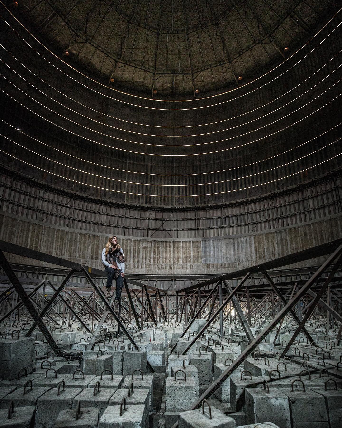 First one of 2021, under the dome. 

&ldquo;This year I&rsquo;ll make more time to develop my creative ideas, find a better structure in my workflow and make more use of social media.  Let's go 2021. Oh, and I'm going to urbex again. Sorry mom! Love,