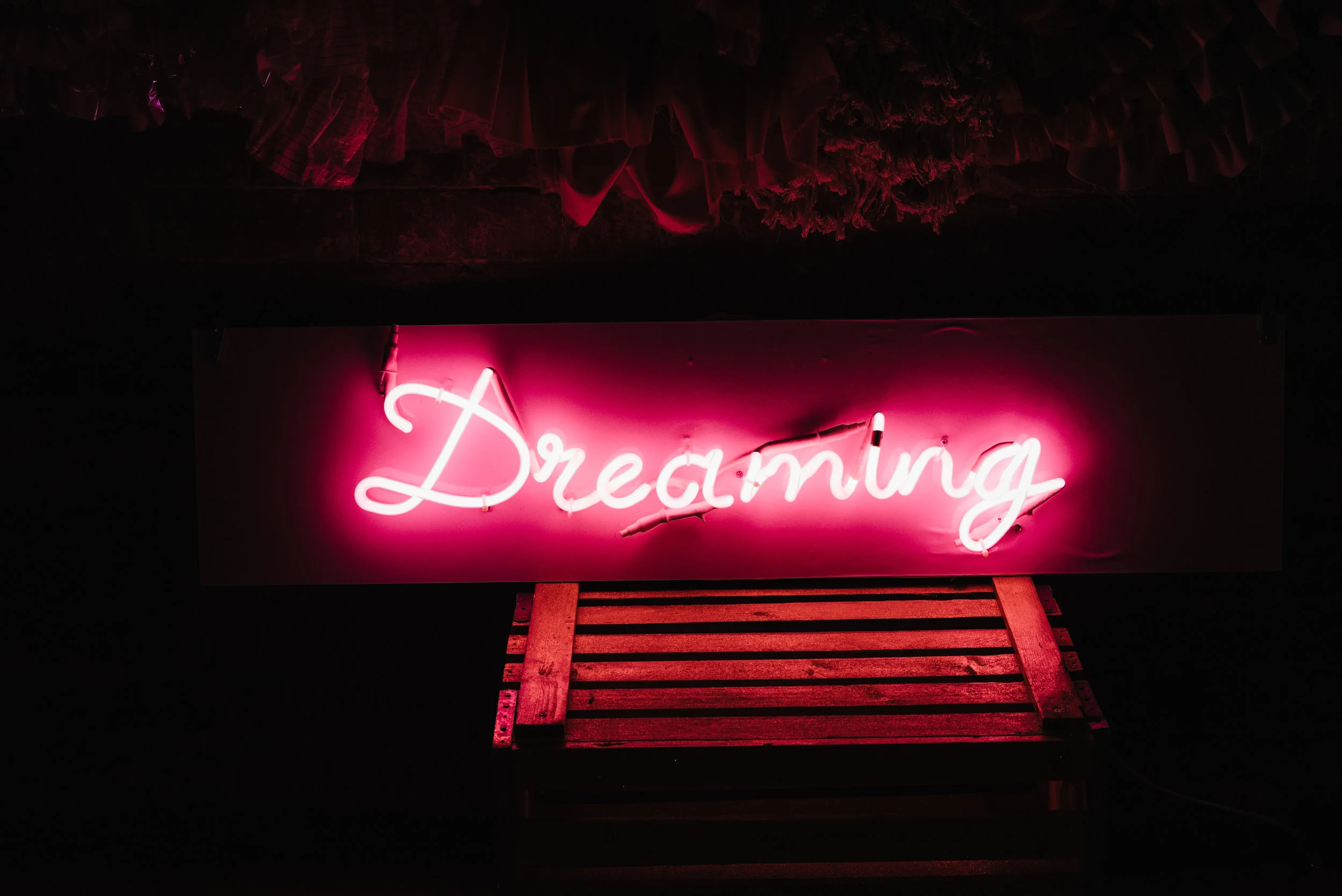 Modern Wedding Inspiration Shoot in Glasgow Brewery With a Frill Installation, Candy Floss and Neon 00268.jpg