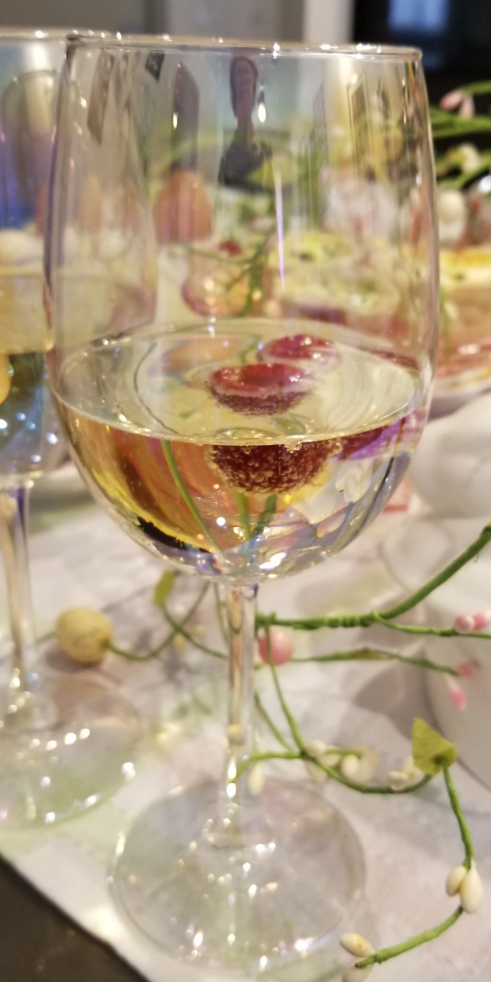 Sparkly Prosecco with fresh raspberries!