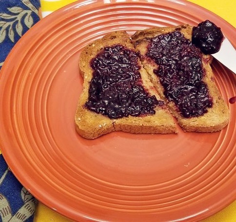 We made our blackberry jam with coconut sugar which is lower on the glycemic index than white sugar! Healthy and delicious 😋 #jam #blackberries #berrypicking #summertime #homemade #toast #jammaking #canned #yum #food
