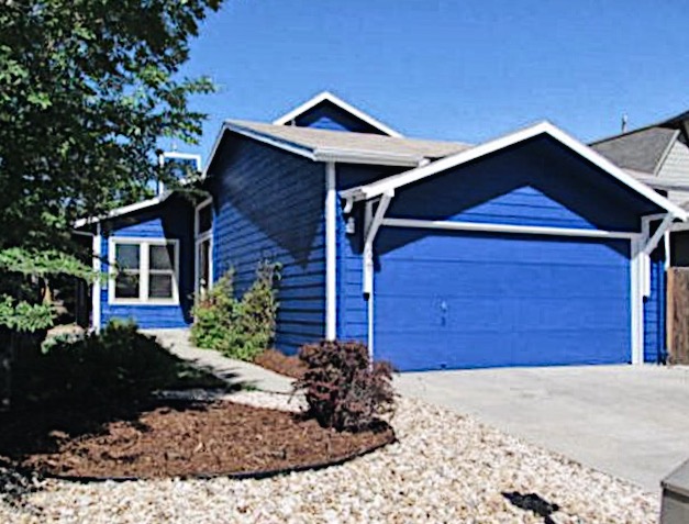 821 Hayden Ct
