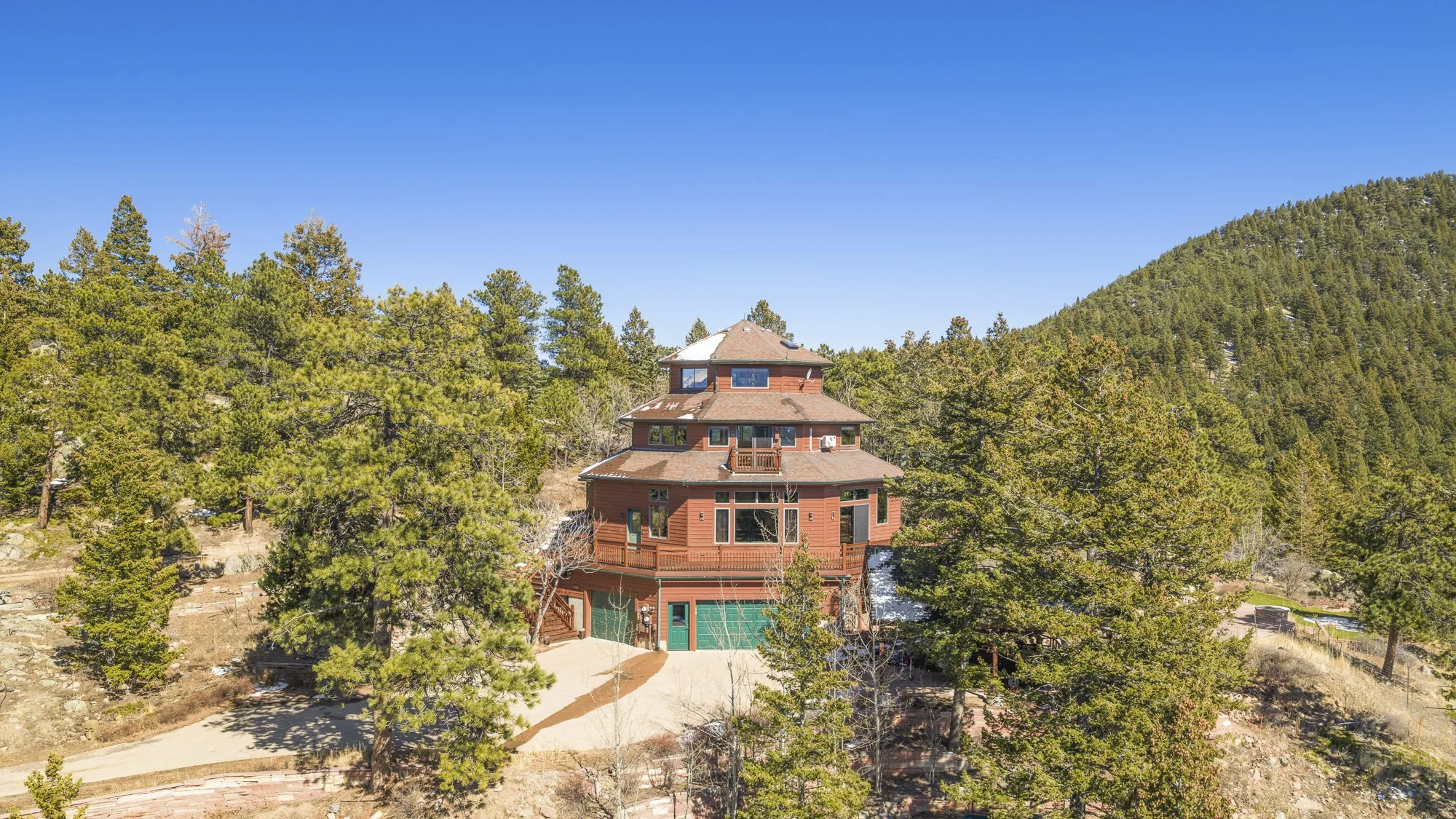 5097 Flagstaff Drive - Web - Trendem-1.jpg