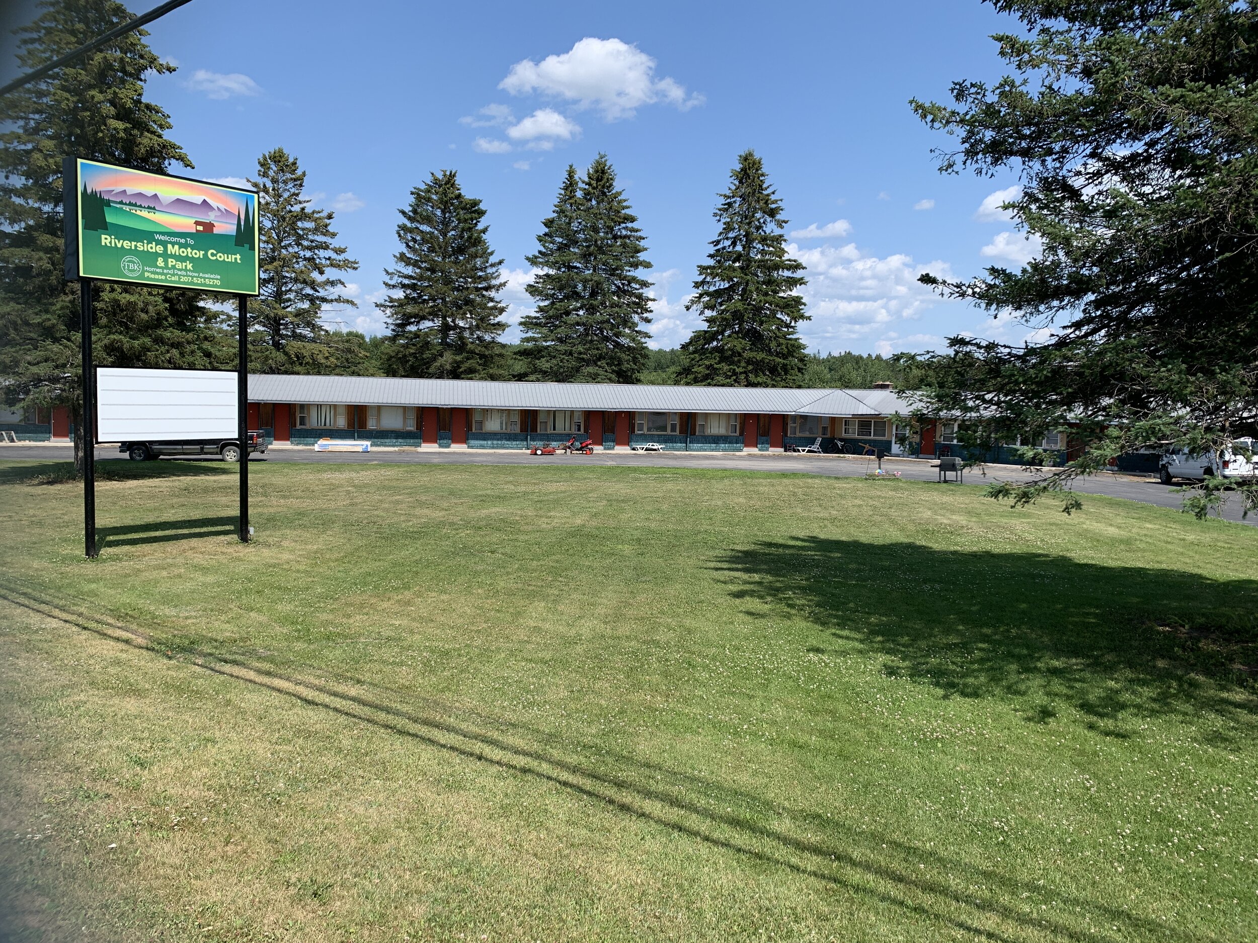 Riverside Motor Court