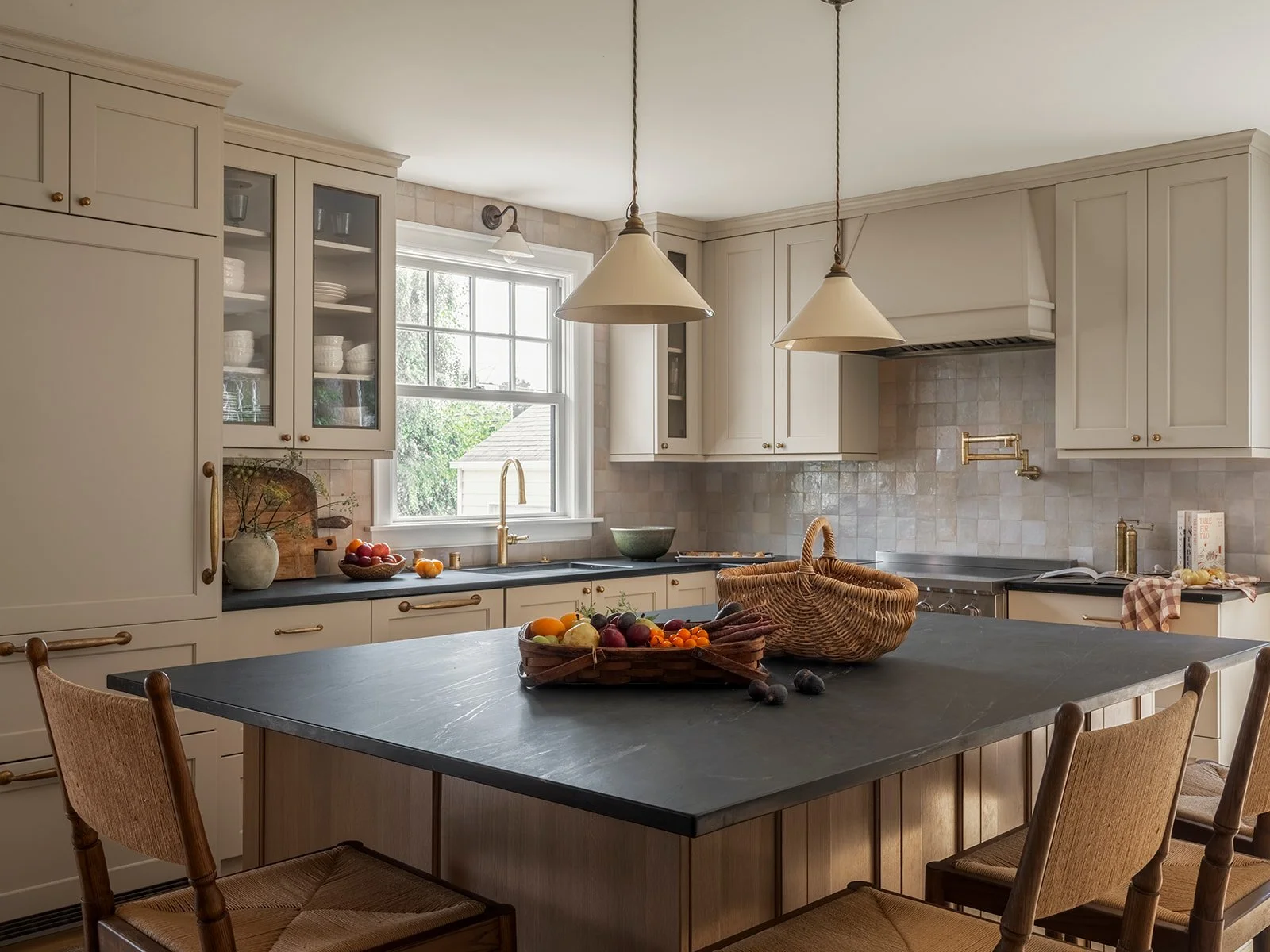 AMInteriorGreenlake_KaraMercer466-HDR-1.jpg