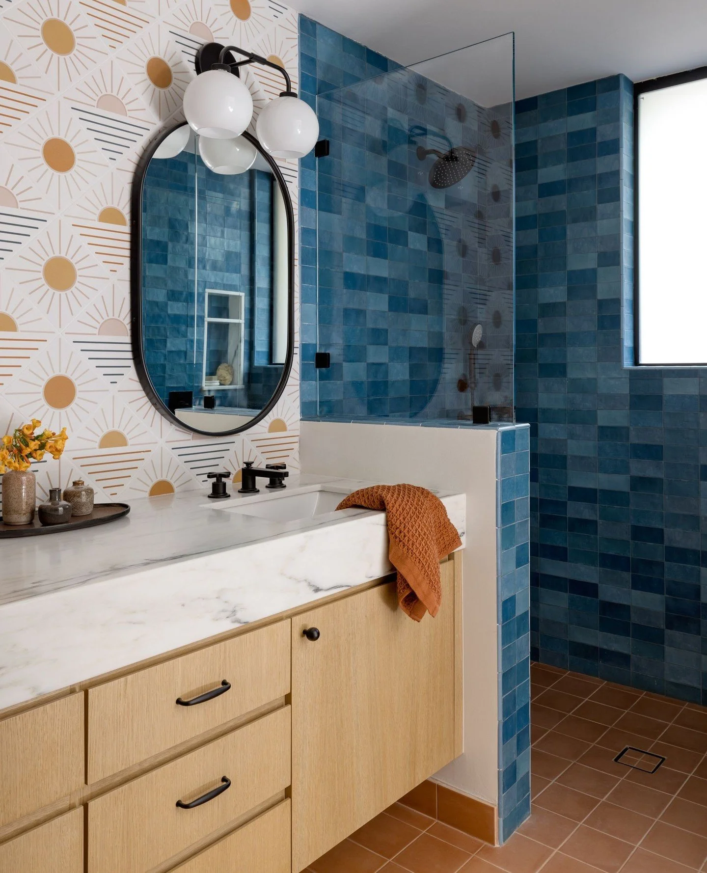 Rise &amp; Shine! The Casita bathroom in our Casa Bajada project ⁠
⁠
Interior Design | @aminterior_design⁠
Photography | @mirandaestes⁠
⁠
⁠
.⁠
.⁠
.⁠
⁠
#AMIDCasaBajadaProject #desertdesign #palmspringsinteriordesign #californiainteriordesign #californ
