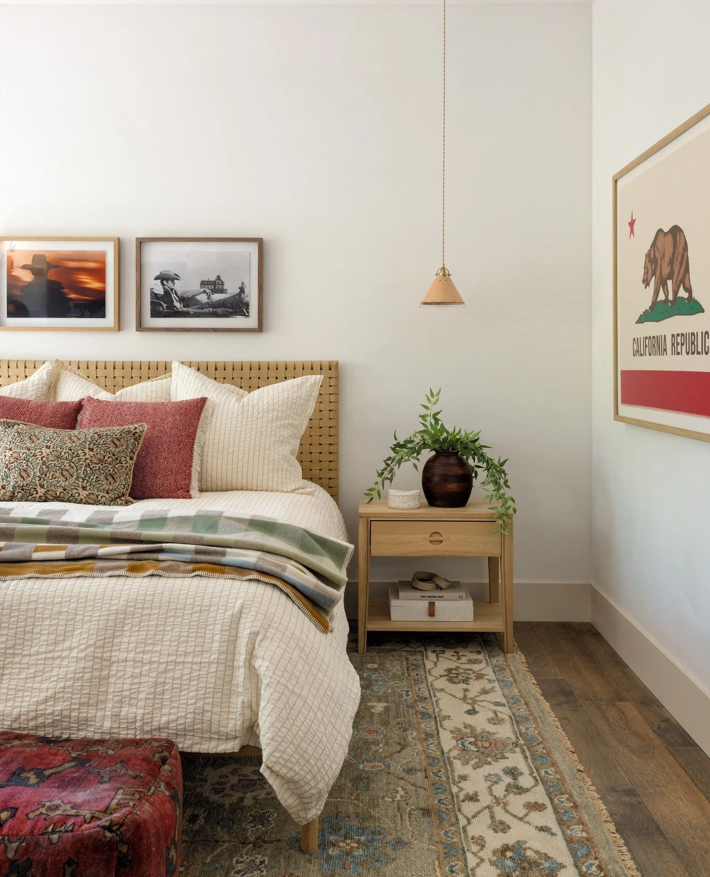 California Love! A guest bedroom at our Casa Bajada Project 
⁠
Interior Design | @aminterior_design⁠
Photography | @mirandaestes⁠
⁠
⁠
.⁠
.⁠
.⁠
⁠
#AMIDCasaBajadaProject #desertdesign #palmspringsinteriordesign #californiainteriordesign #californiadesi