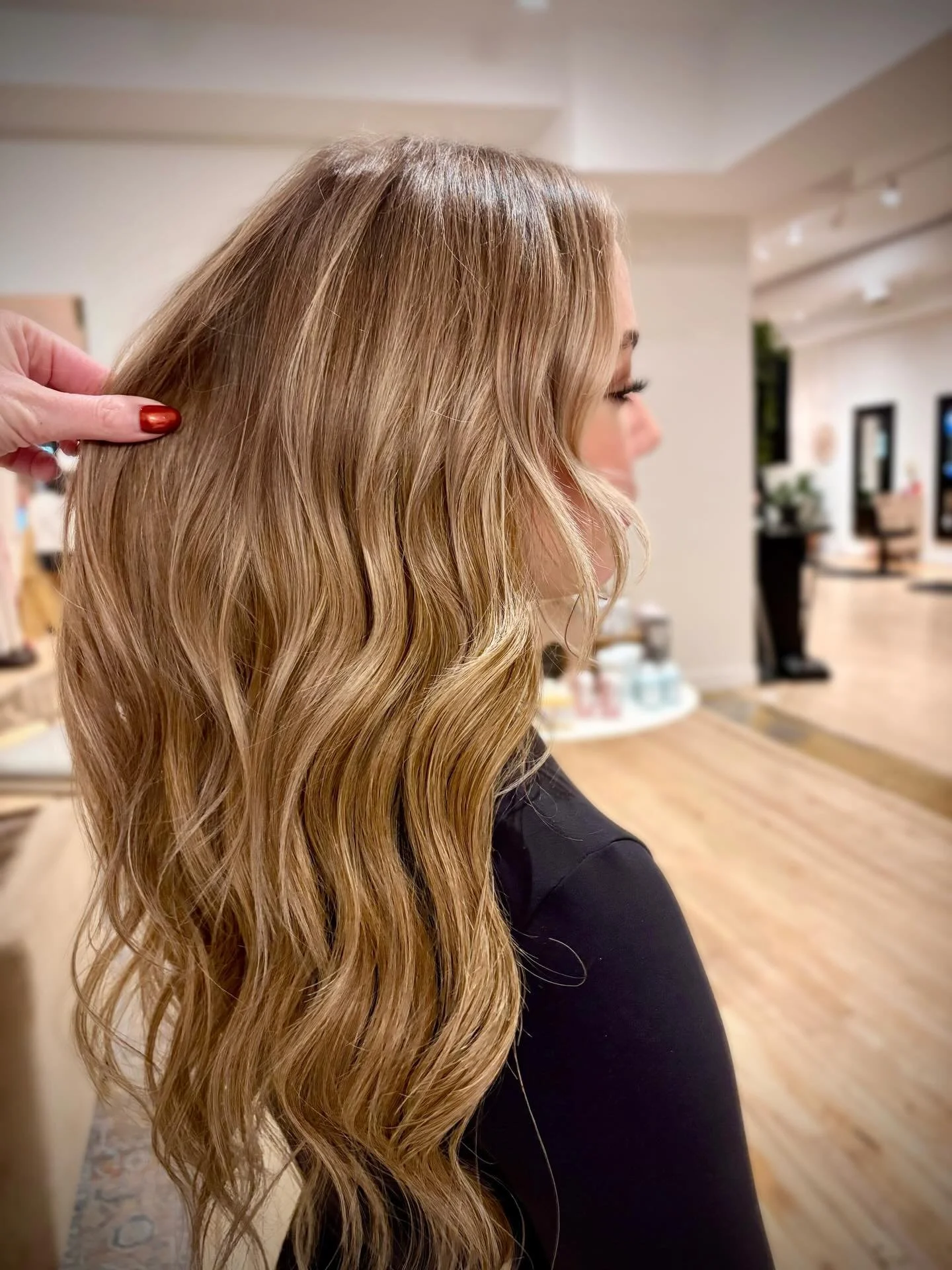 1 month till Nadia goes on maternity leave!! 
&bull;
Theres still limited spots left - call to book 🩵
&bull;
#mandcosalon #wheatonsalon #wheatonillinois #wheatonhairstylist #glenellynliving