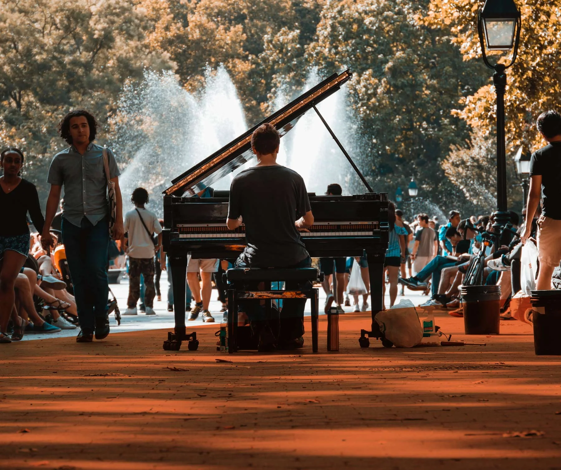SOLO-Piano-Outdoors.jpg