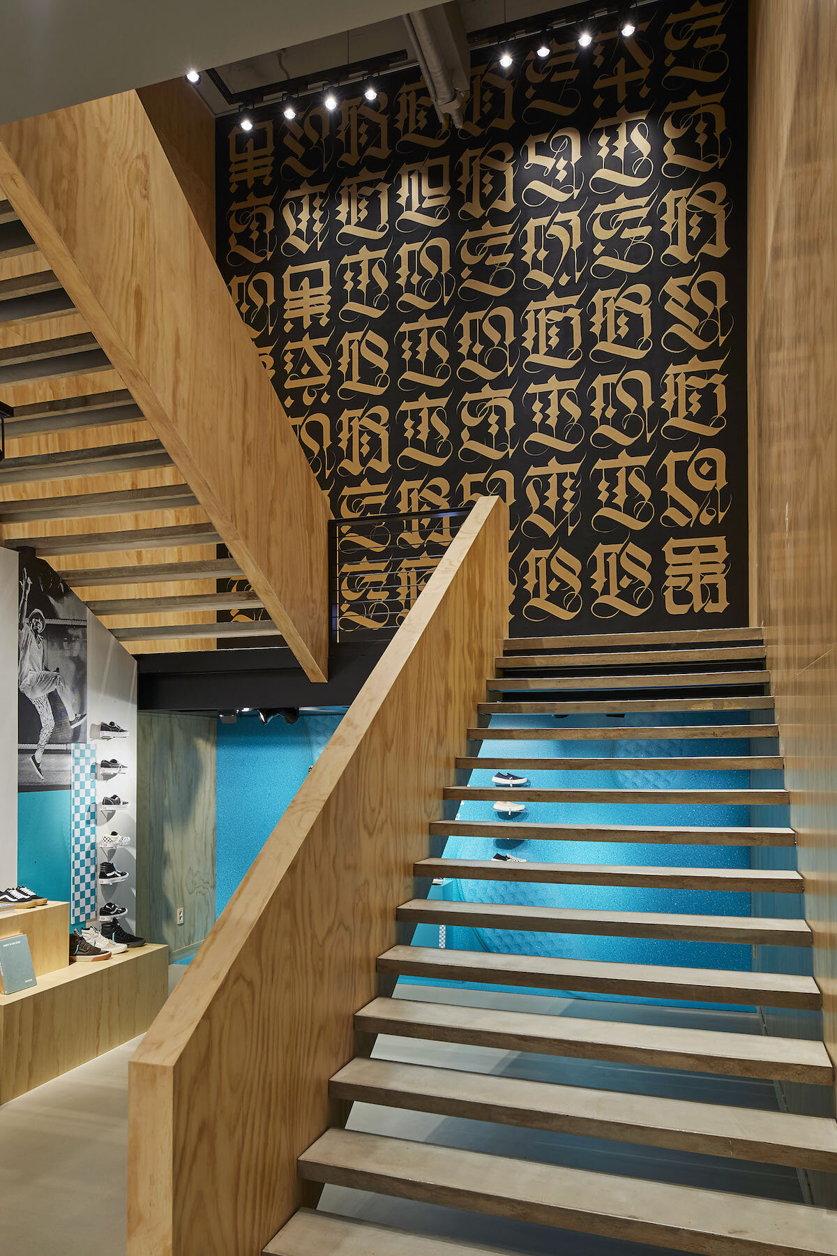 Vans Gangnam store_Cryptik.jpg