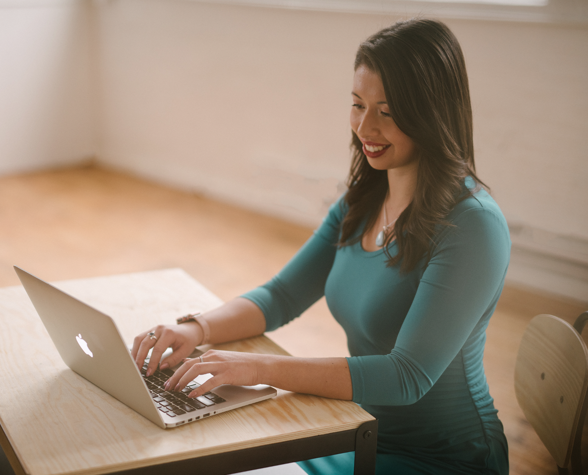 GET STARTED Get started with a FREE social media course. This mini-course is a 4-part video series that will give you the foundational knowledge (and templates) to use social media professionally. There’s no harm in checking it out. CHECK IT OUT ->