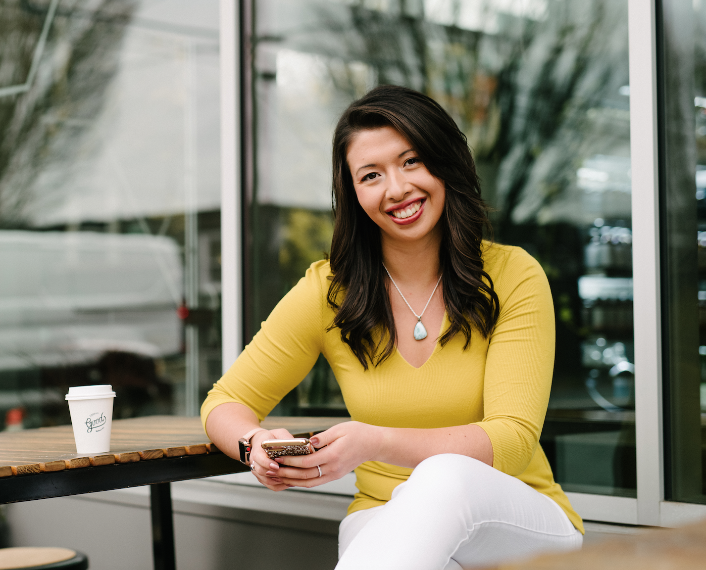 ABOUT Author, teacher, consultant, and international speaker. I’ve personally helped thousands of people just like you grow their business with social media and become successful social media marketers. You’re more capable than you realize. LEARN MORE ->