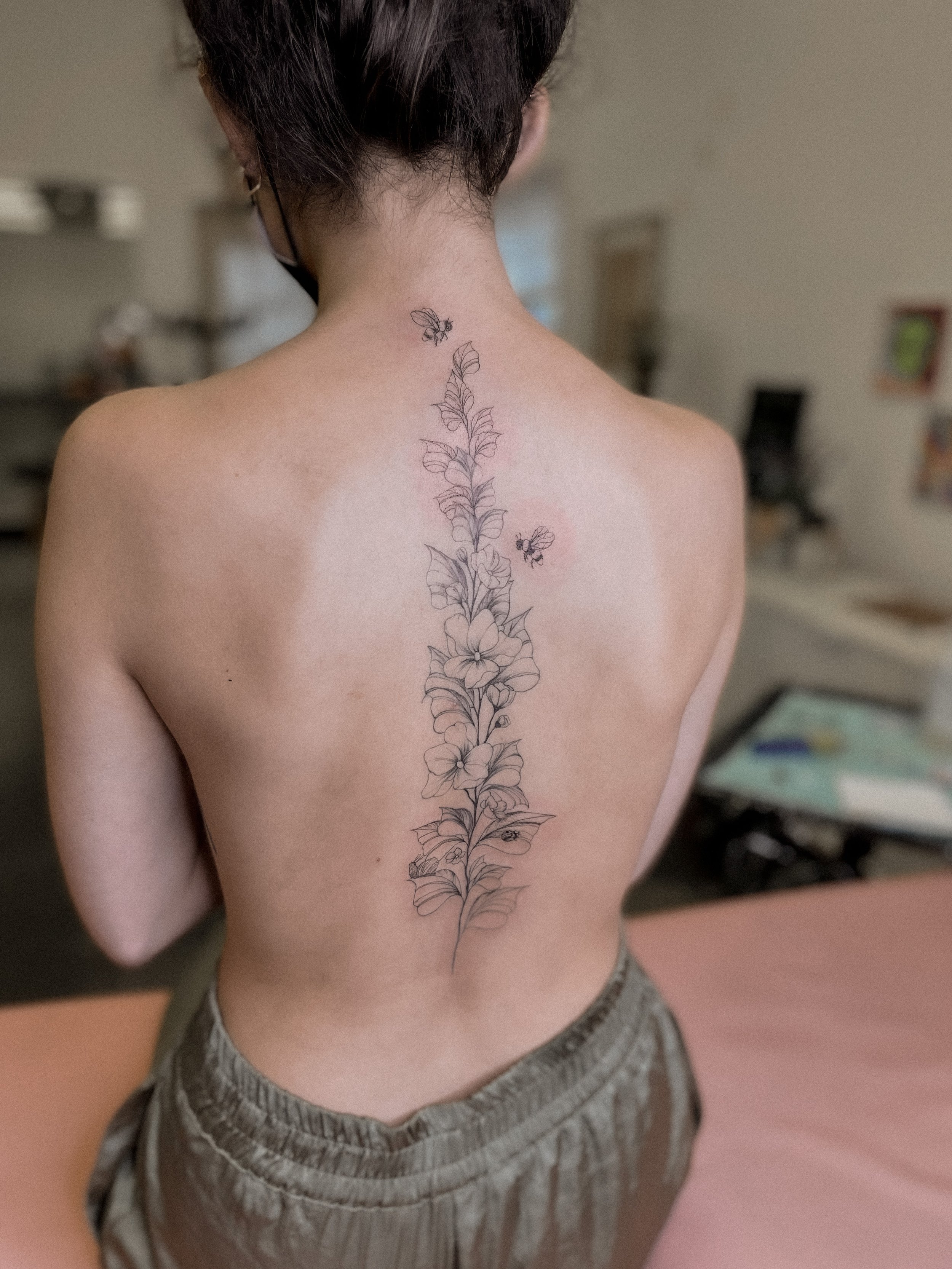 53 Sick Spine Tattoos of Strenght for Guys and Girls