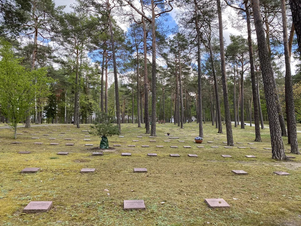The Tragedy of Halbe: A Forgotten Battle of WWII's Final Days and the ...