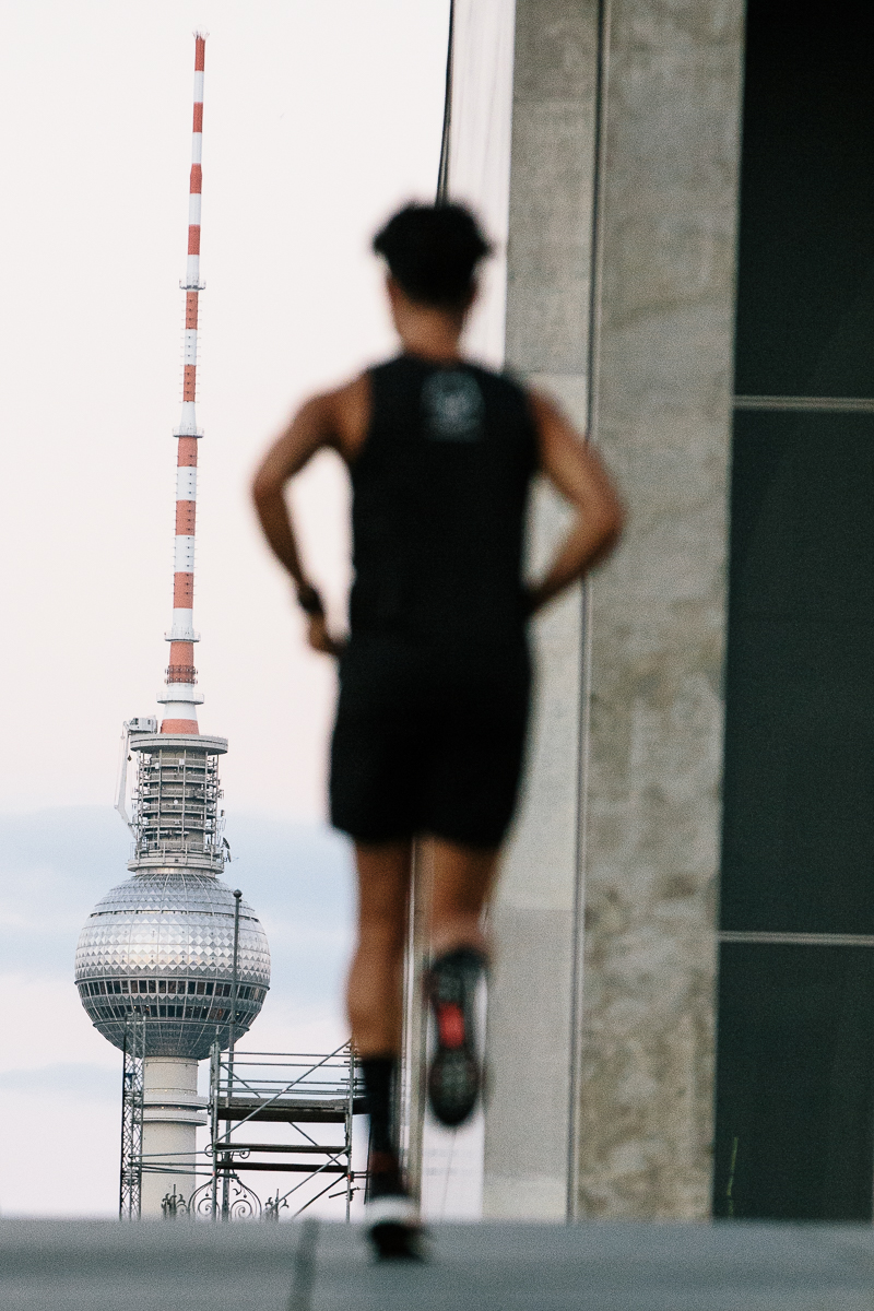  Björn Menges ,  Kraft Runner. For Sarah Gearhart’s Outside/In runners guide. Adidas. Berlin. 