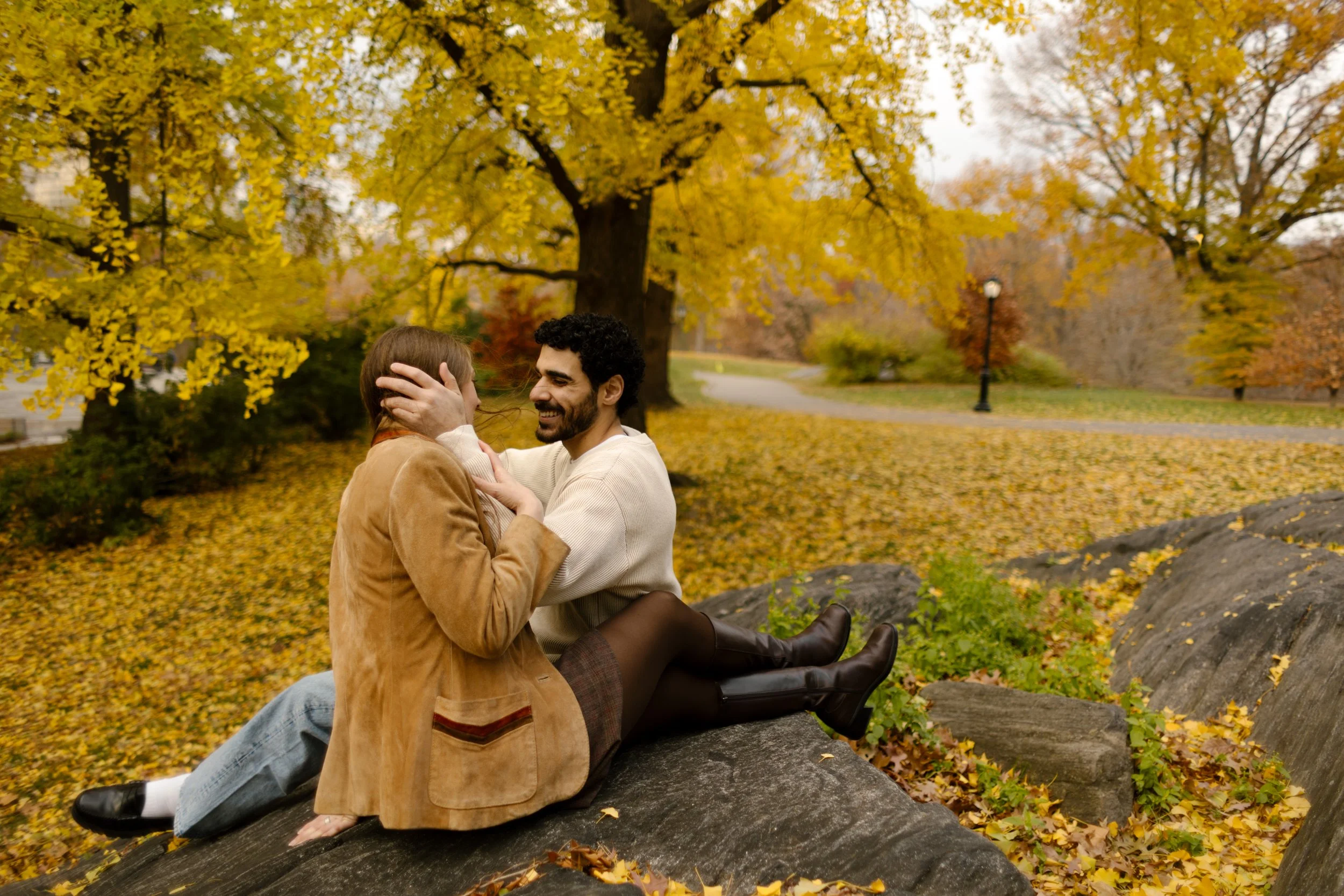 NYC Central Park Photoshoot During Peak Fall: A Candid Engagement Story