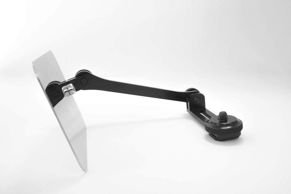 Camiror-Flip-Screen-Mirror-FS-001.jpg