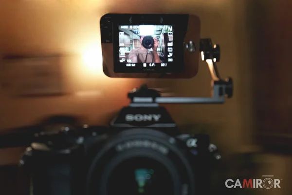 A7S-flip-screen-camiror.jpg