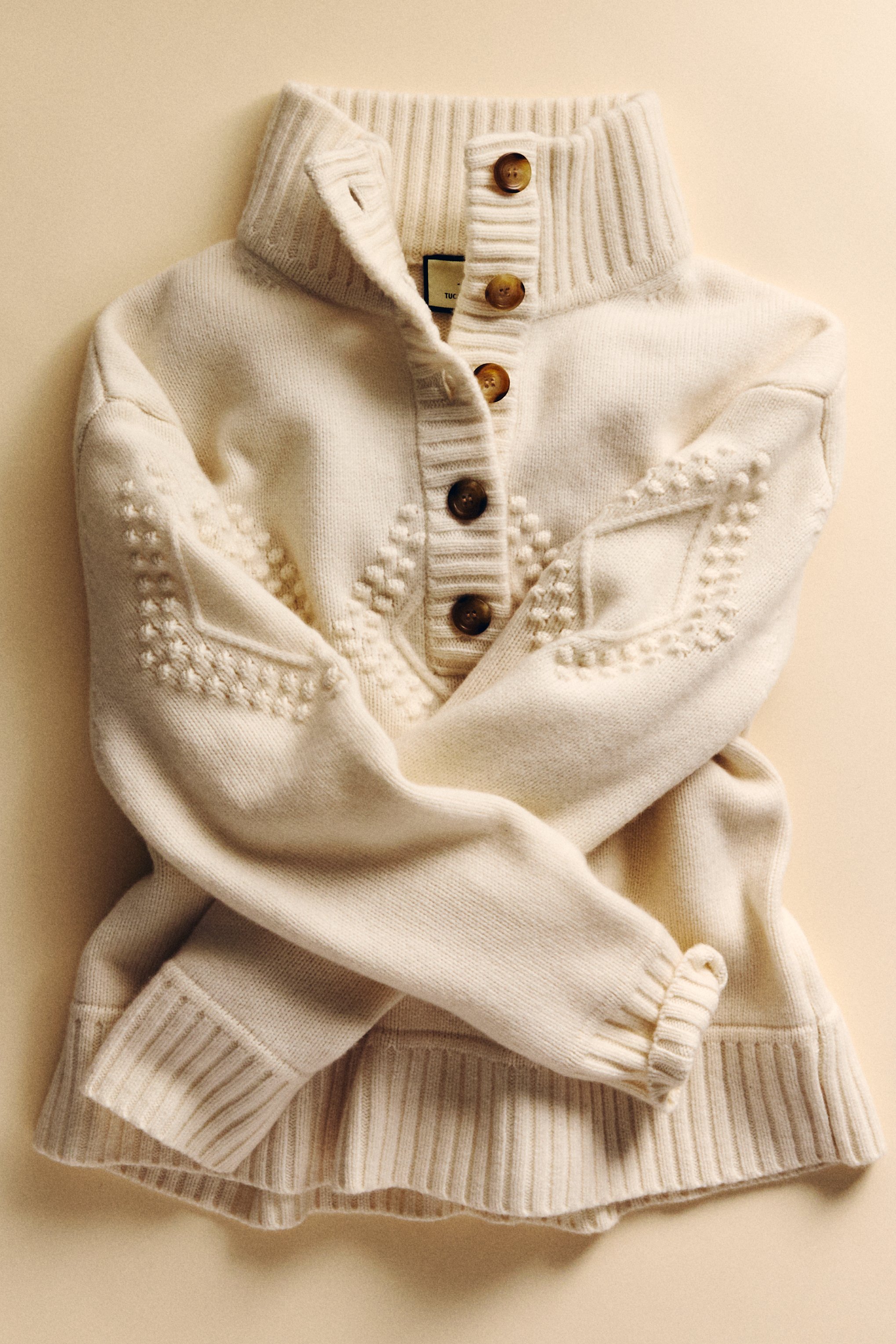 B3_12.18.25_000172_Sweater.jpg