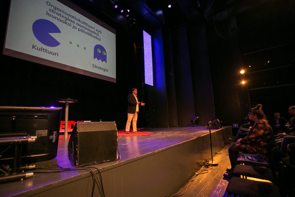  Tom speaking at TEDx Turku 2017 