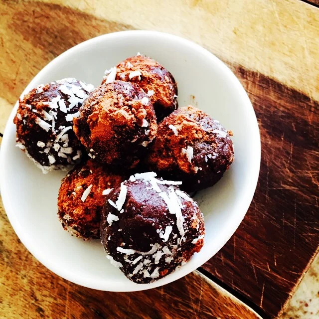 ALMOND-DATE-.jpg