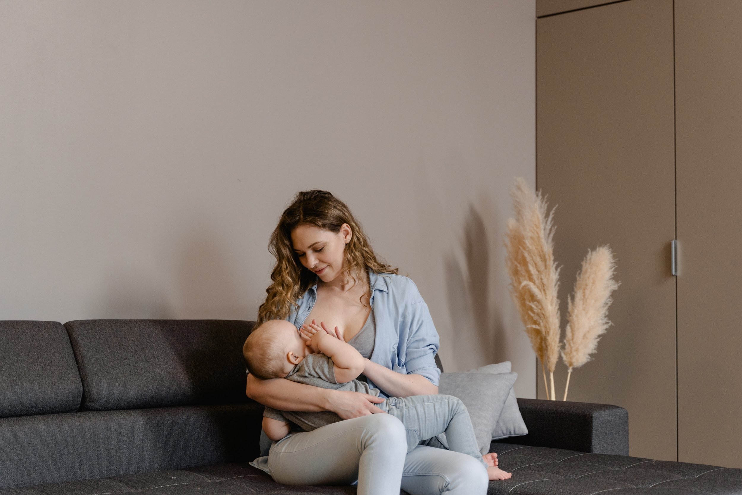 Breastfeeding Essentials  what you ACTUALLY need 