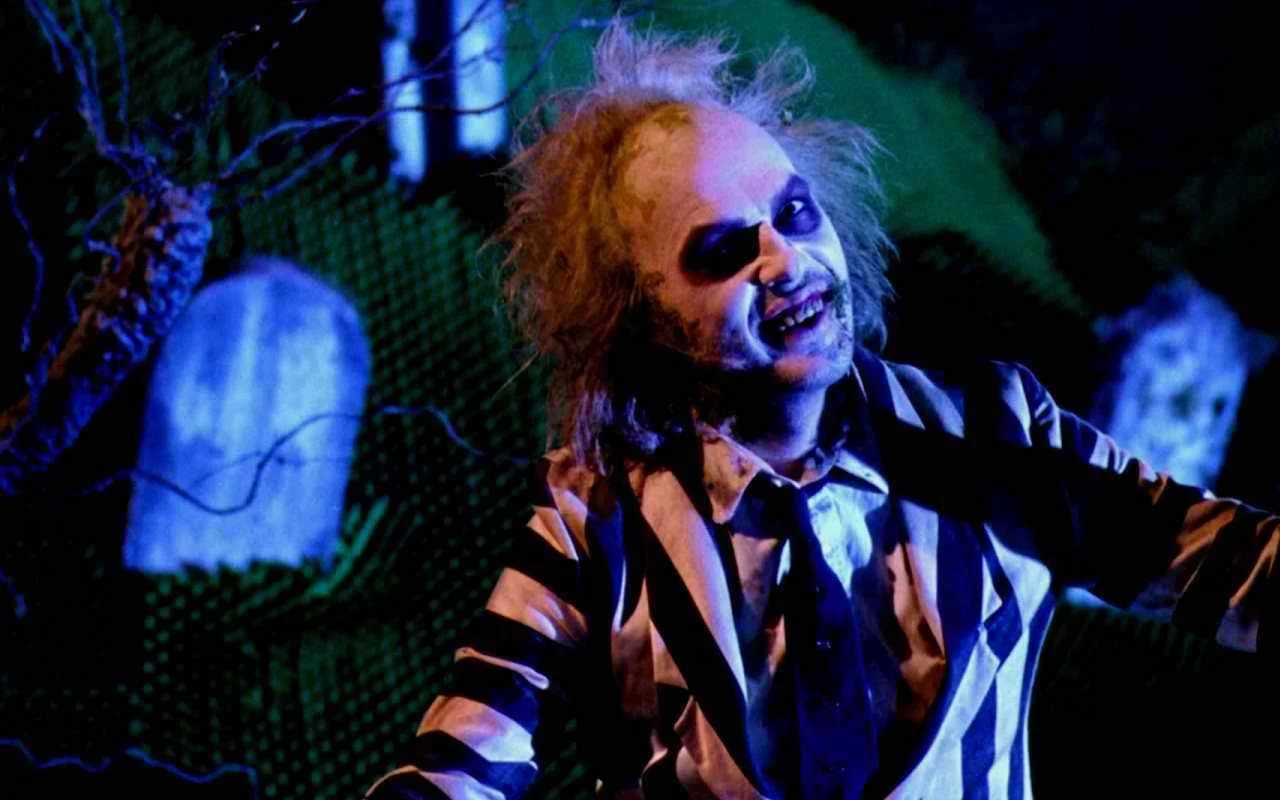 beetlejuice-queen_gina-after-dark-21619445-1280-800-2.jpg