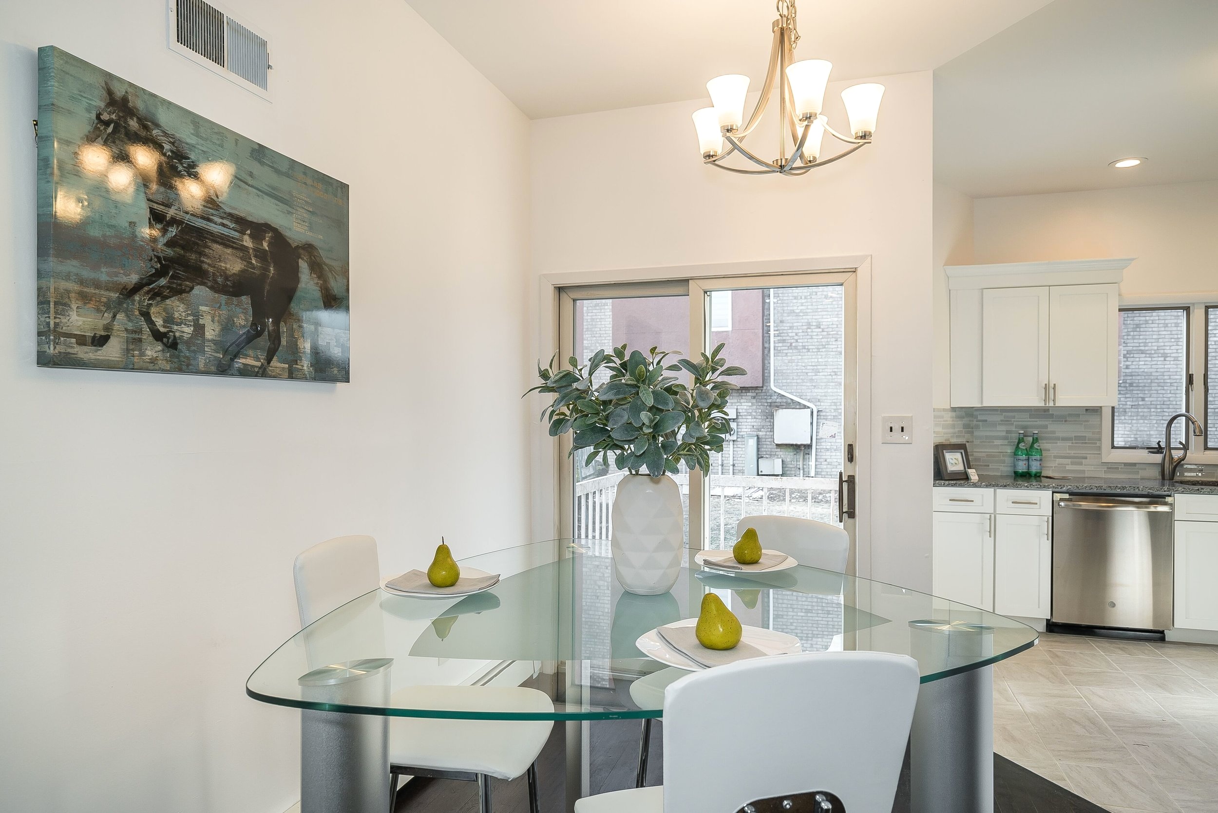 spaces-that-speak-home-stagers-fortlee-nj-dining-space.jpg