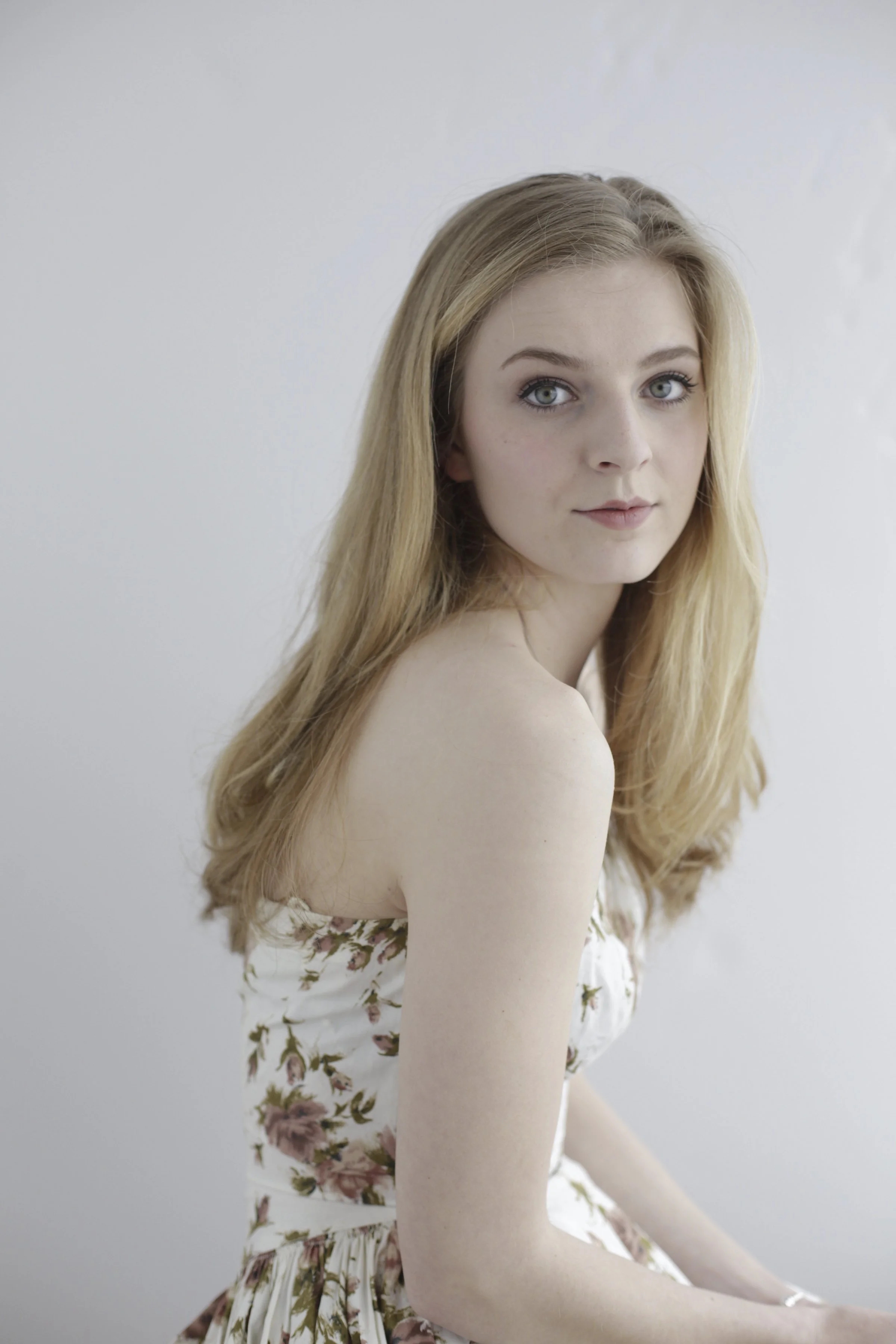 5 things about a glamour portrait session you want to know but were afraid to ask