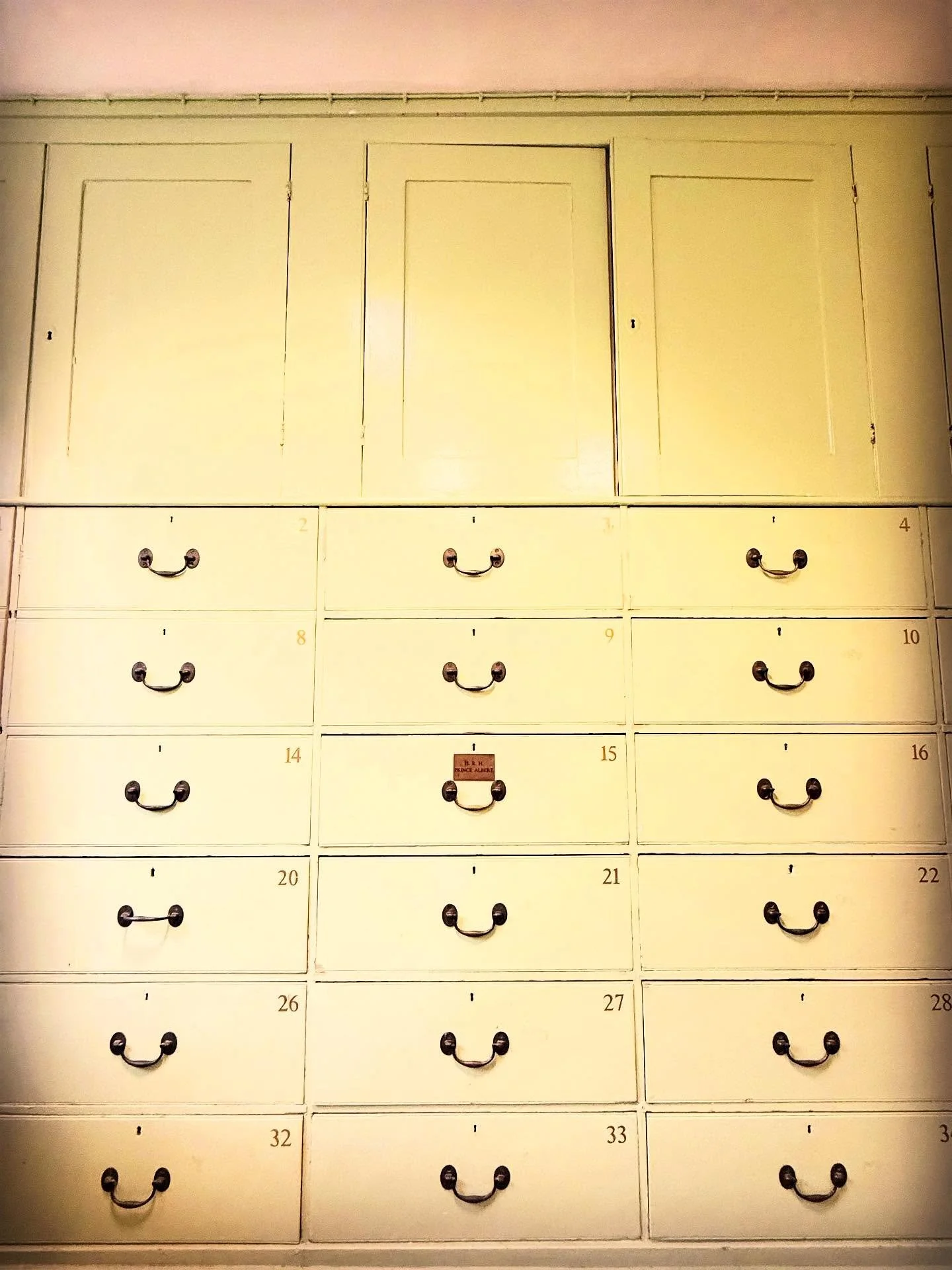 🎾💥HRH Prince Albert - Men&rsquo;s Changing Room Exclusive! 💥🎾Prince Albert came to play in 1848. He was given a locker which had his name on it on a brass plaque. But he never returned. We cling to the celebrity star dust and you can see his lock