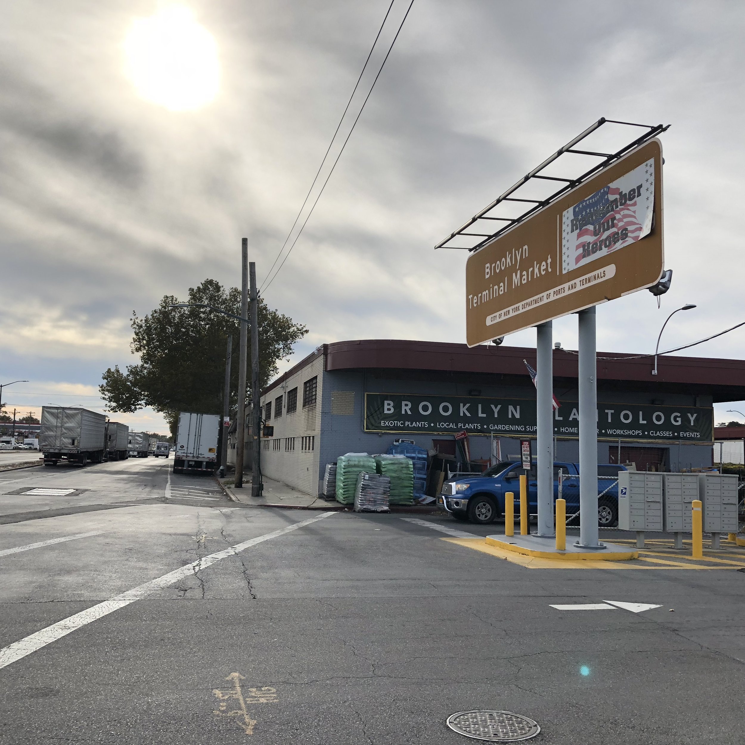 The frontage road between Foster Avenue and the Brooklyn Terminal Market is the staging ground for a dispute between truckers, who have long parked there without incident, and the market, which has requested police enforcement to keep the road clear.
