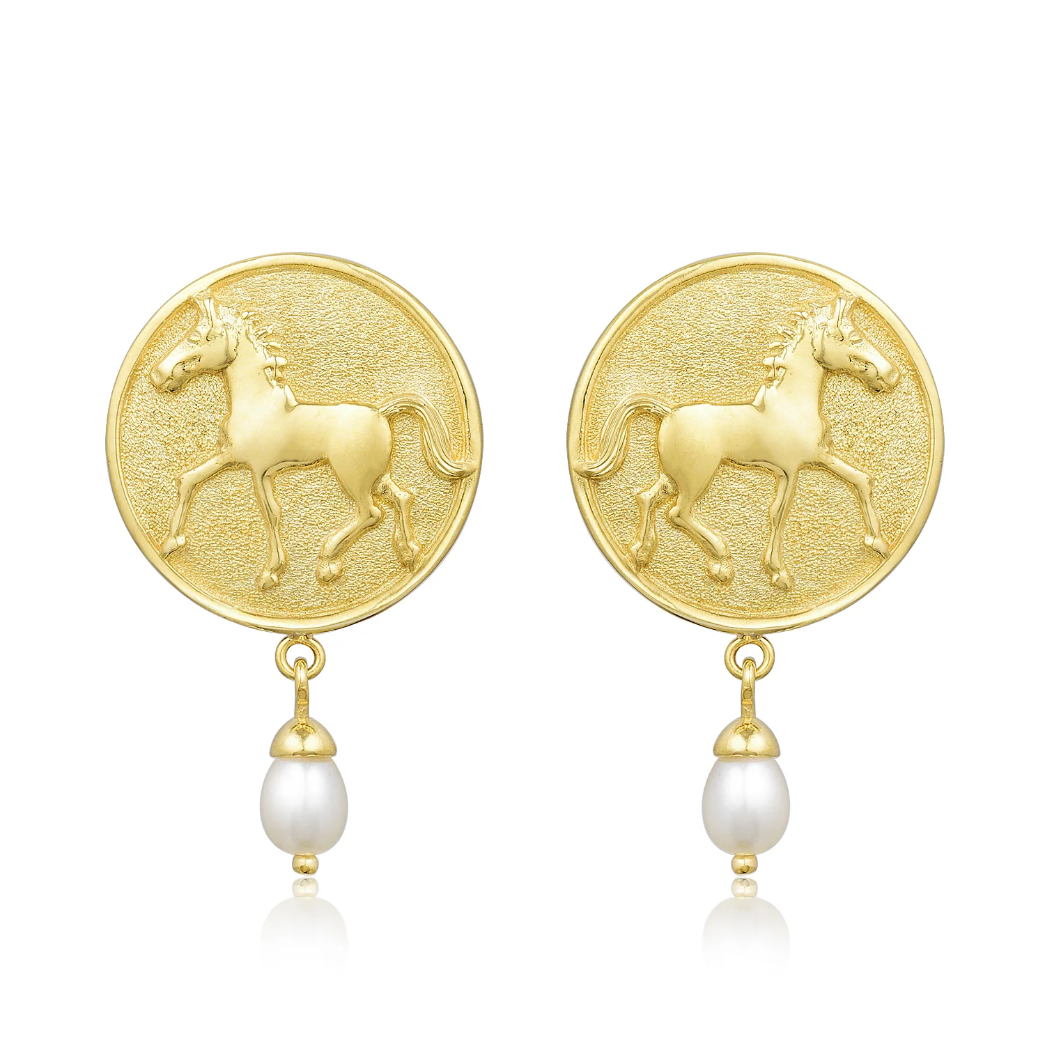 Thoroughbred Spirit 15k Gold Earrings with Freshwater Pearls