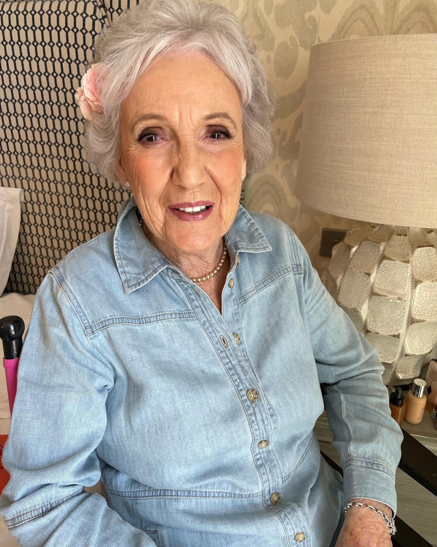 Loved glamming up this cutie pie for her granddaughter&rsquo;s wedding on Monday🥰The lovely Marian is an incredible 90 years of age and how fabulous does she look🤩She was adamant not to miss out on any of the fun and opted for the full works, inclu