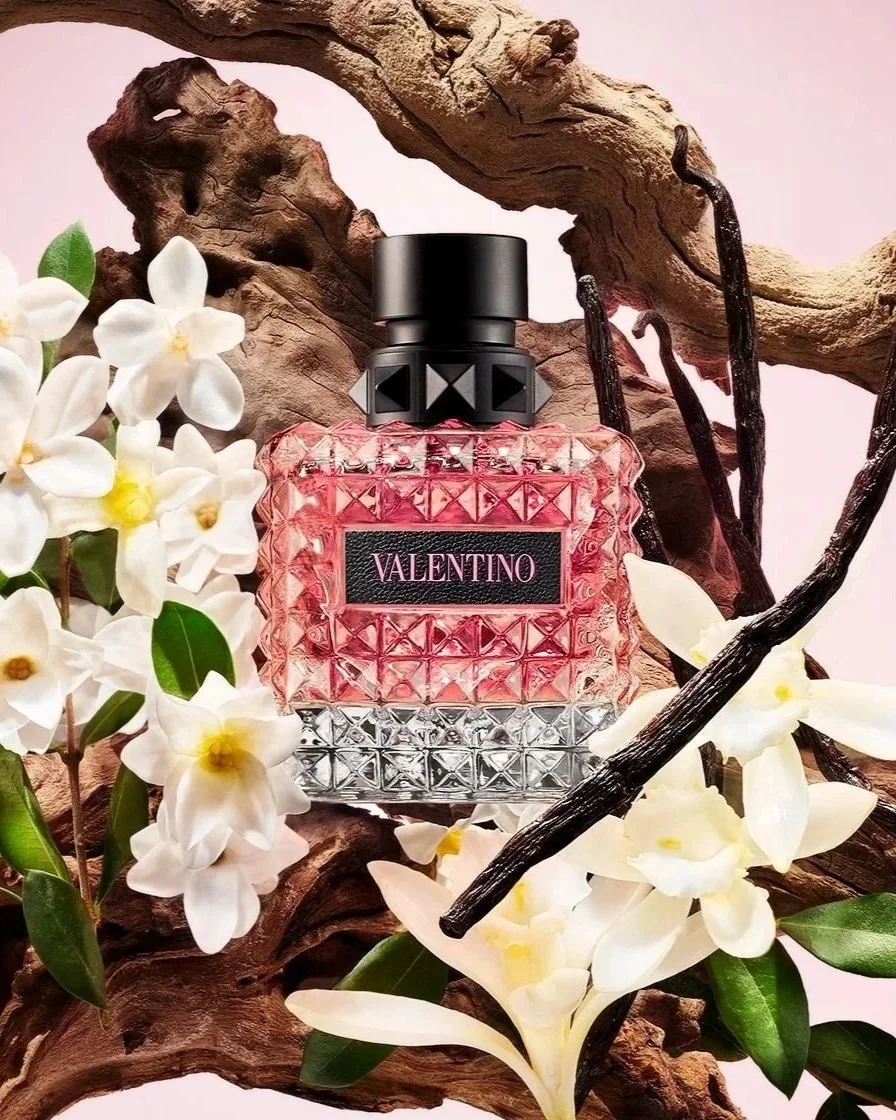 2024_07_01_ValentinoUltaFragranceCrush_04_Ingredient_Donna_Comp.jpg