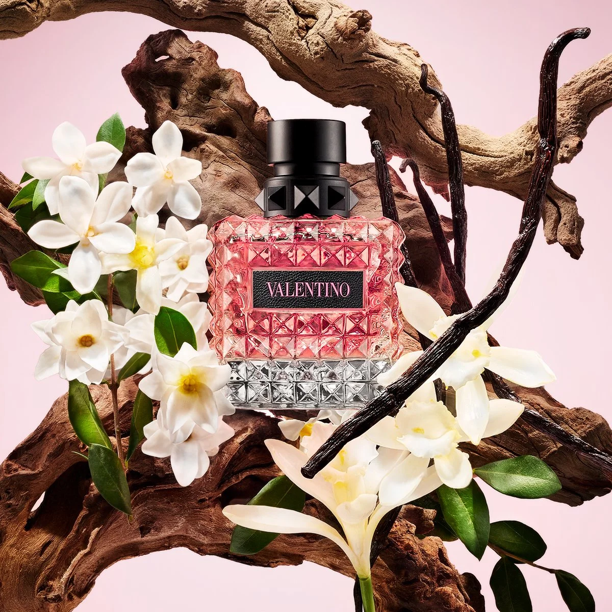2024_07_01_ValentinoUltaFragranceCrush_04_Ingredient_Donna_Comp.jpg