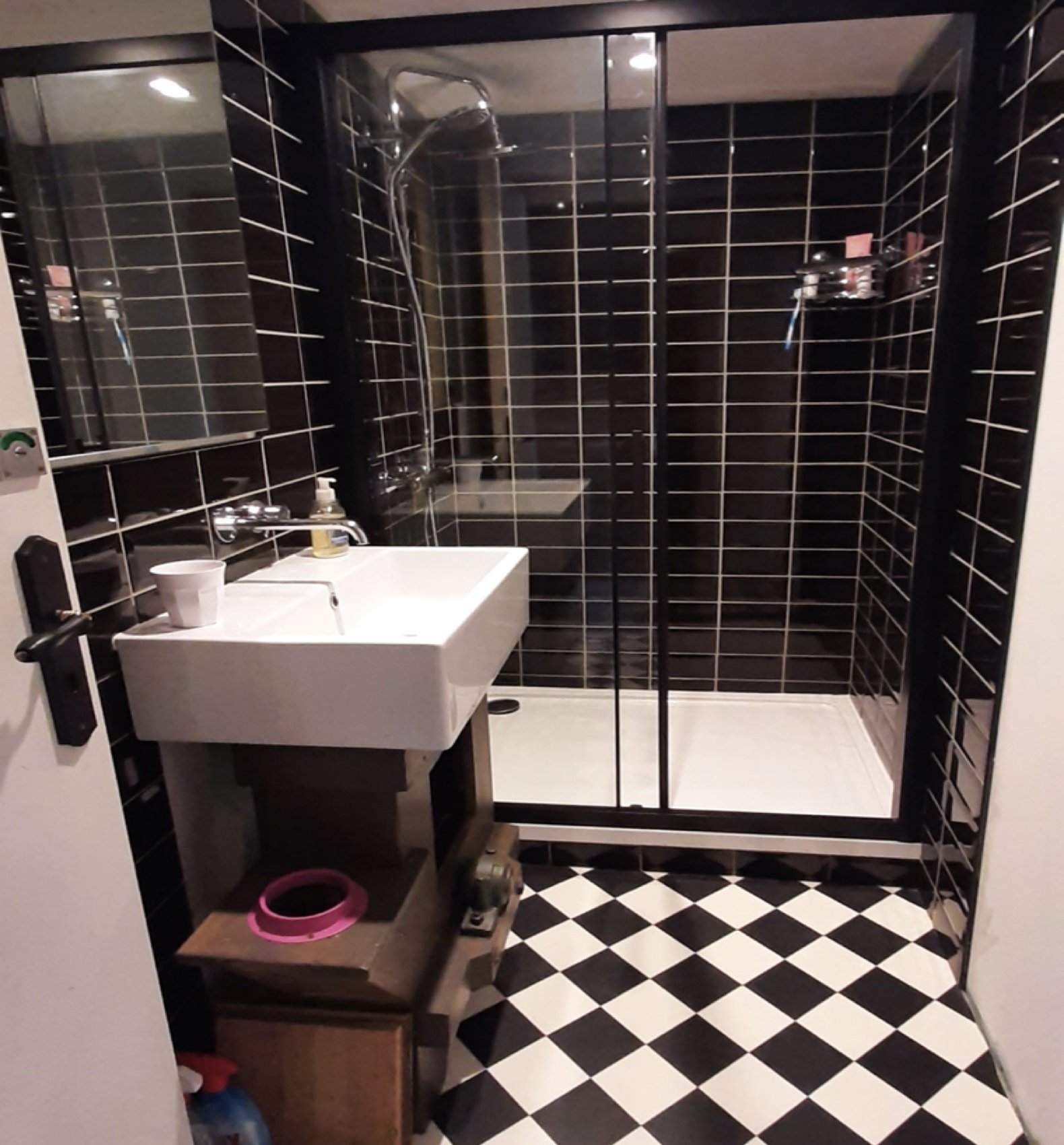 Shared Shower-room - Miller's & Mezzanine.jpg