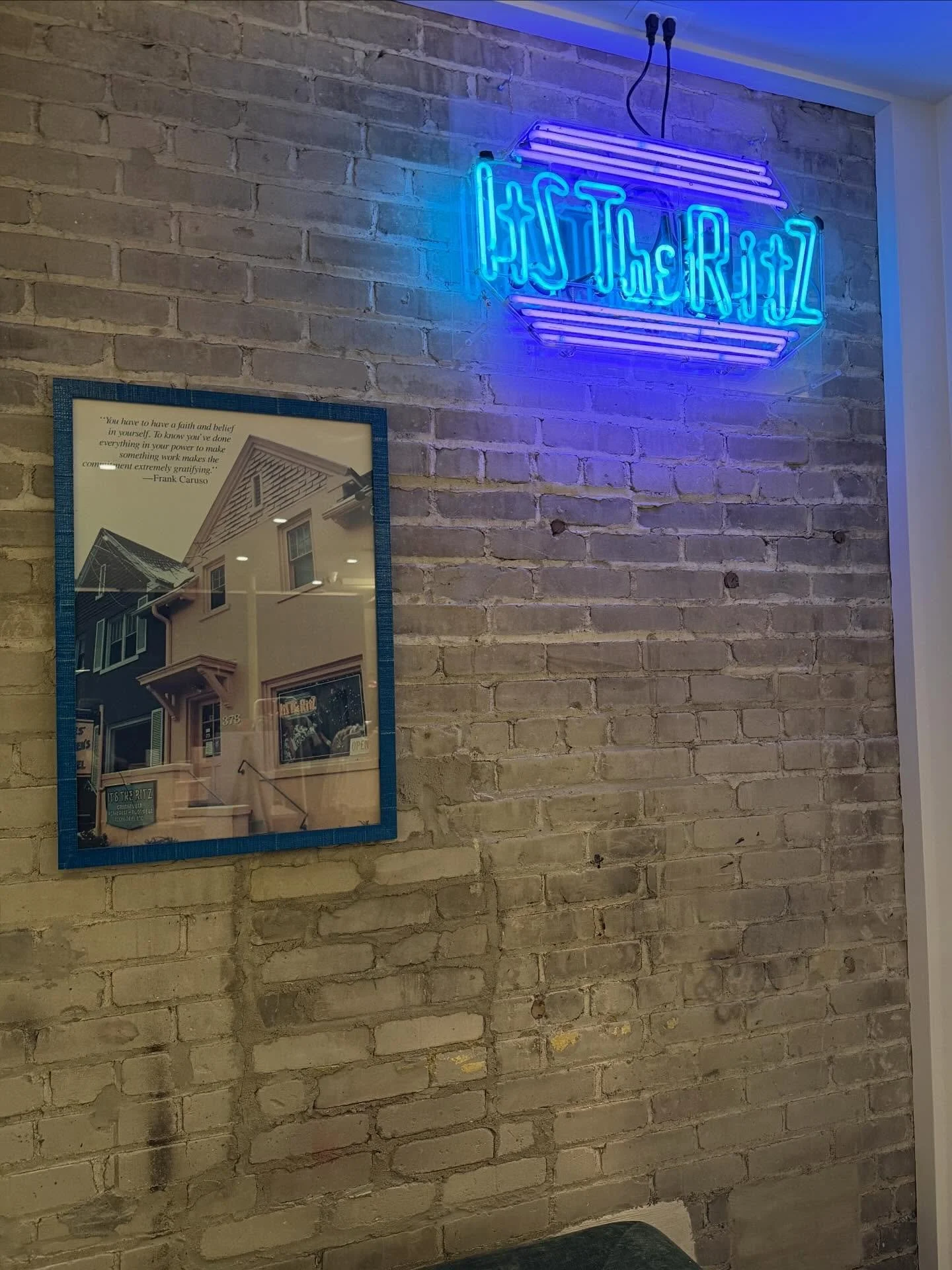 M &bull; A &bull; R &bull; C &bull; H ⛸️ 🛍️ ☀️ 🚊