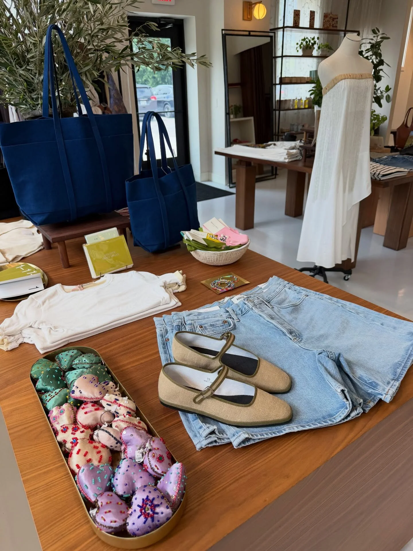 Early summer ish camera roll footage 👗⚾️🛍️🎶