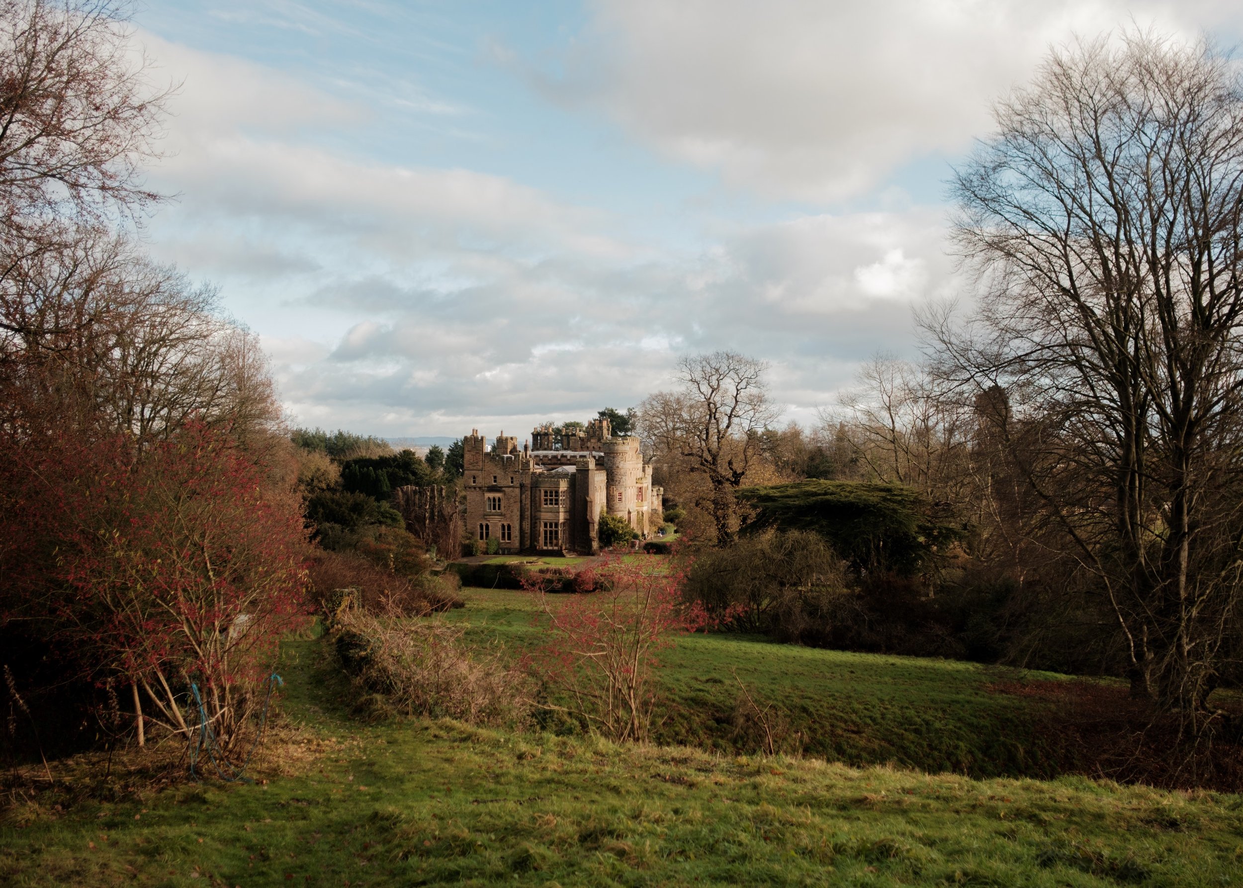 West Wing Wonders - A Gladstone Getaway