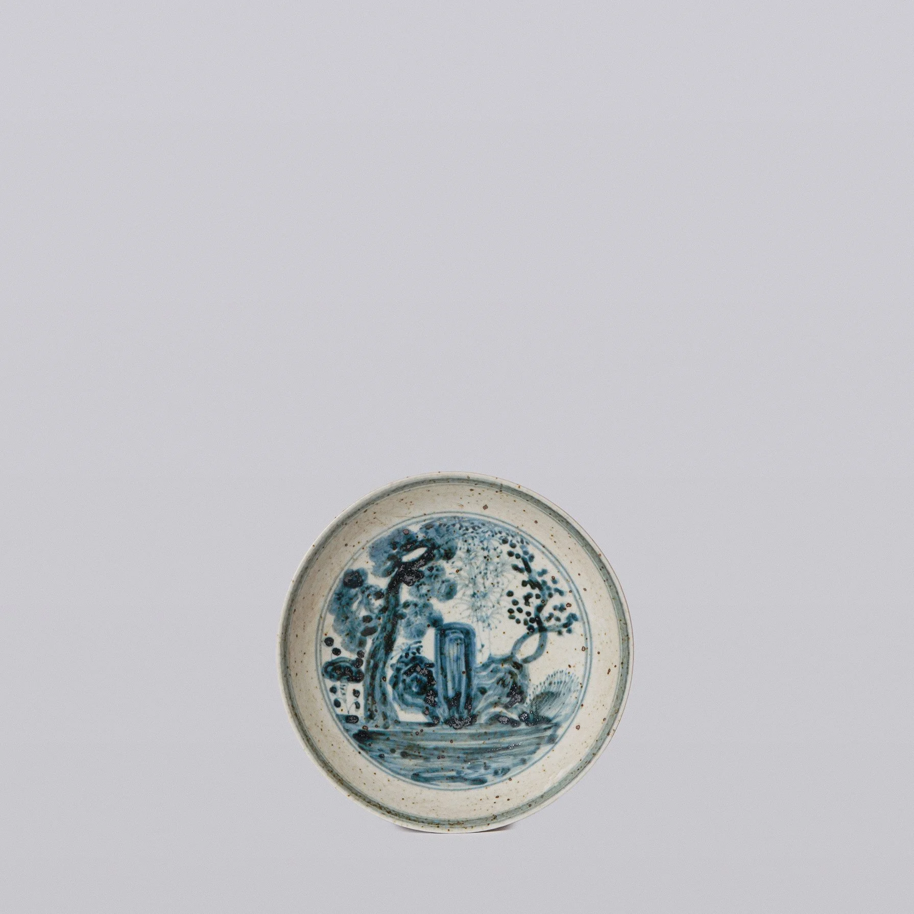 SMALL BLUE AND WHITE THREE FRIENDS PORCELAIN DISH (C666)