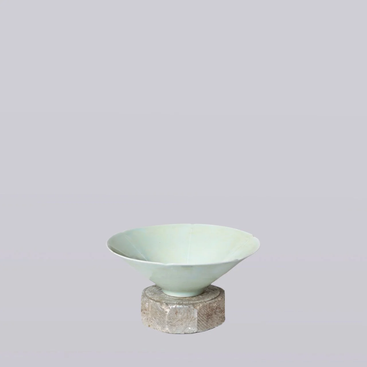 CELADON PORCELAIN MEDIUM CONICAL BOWL (C650)