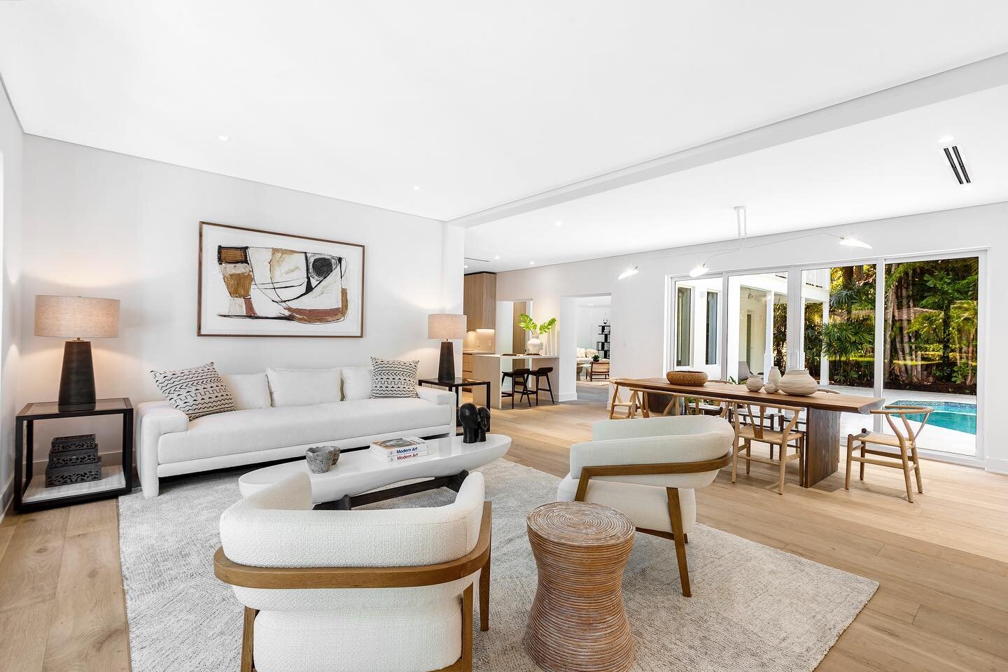 JUST SOLD &ndash; ✨ Meticulously Renovated Coral Gables Designer Residence
 
1015 Bayamo Ave | Coral Gables
4 BD + Office | 4 BA
3,544 Adjusted SF | 9,007 SF Lot
 
Contact:
The Schwartz Team
Compass Florida
Minette Schwartz - 305-439-6628 - minette@t