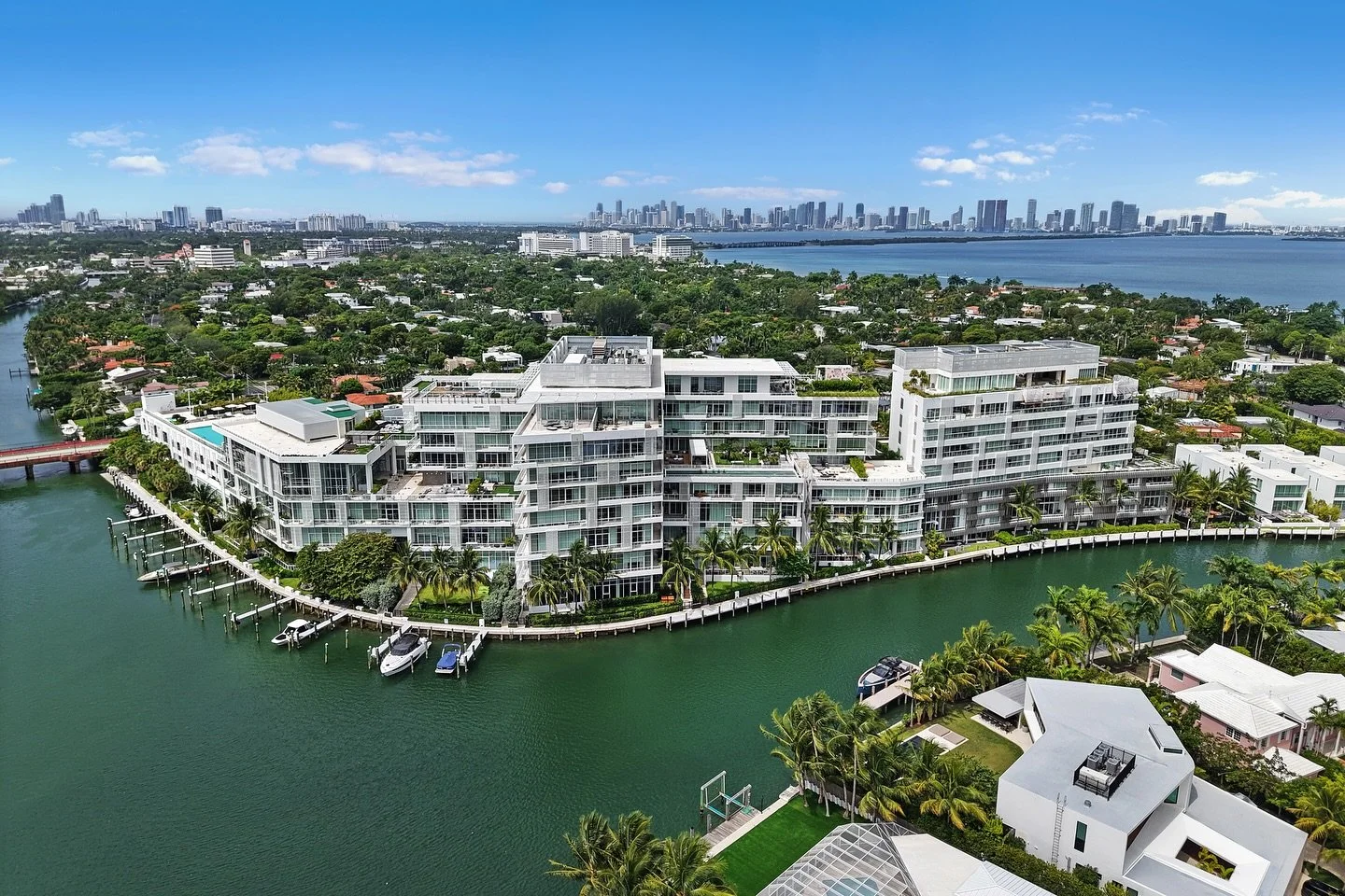 Just Sold | The Ritz-Carlton Residences, Miami Beach ✨

This one was all about timing, strategy, and relationships. Our sellers wanted a smooth, efficient transaction at the highest possible value. We knew the property&rsquo;s unique appeal &mdash; a