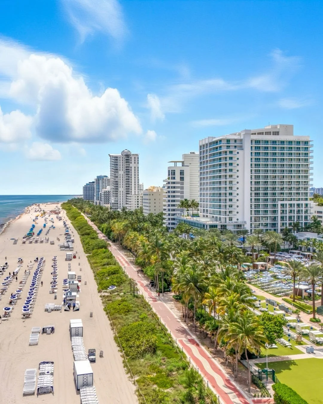 Experience resort living at its finest at Fontainebleau Miami Beach. 🌊

4391 Collins Ave, Unit 410, Miami Beach, FL
1 Bed | 2 Baths | 1,104 SF
Listed at $1,600,000

This rare furnished corner unit in the Sorrento Tower offers 1 bedroom, 2 bathrooms,