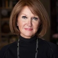 VE_headshot 4.33.47 PM.jpeg