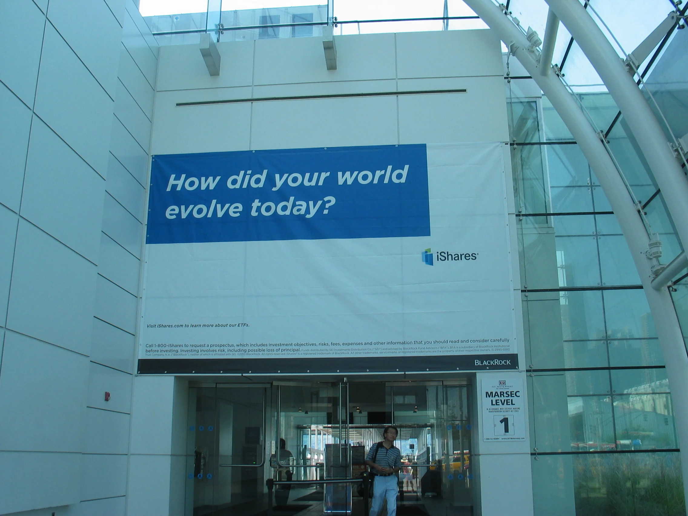ISHARE Banners Midtown 001.jpg