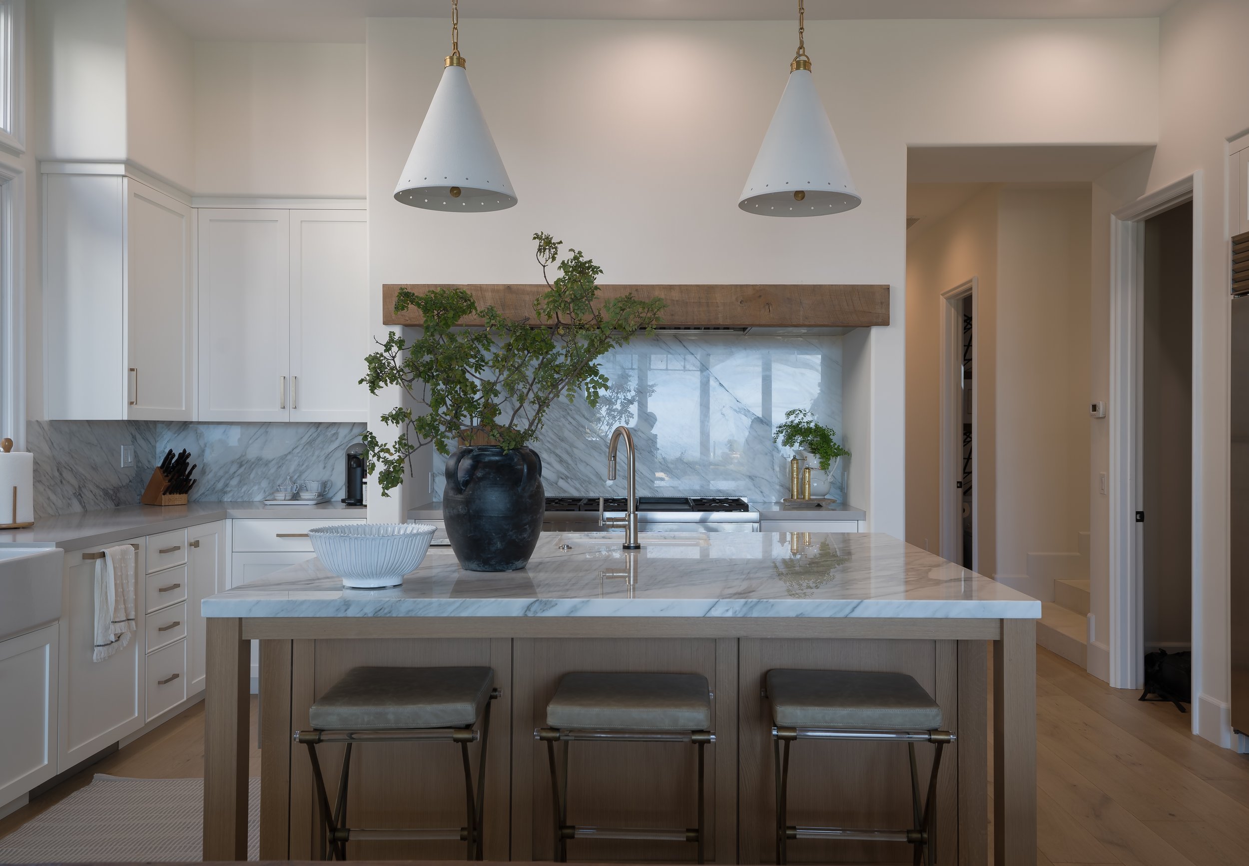 How To Decorate Your Orange County Home In Organic Modern Interior Design Style Designer Newport Beach Vieve Interiors
