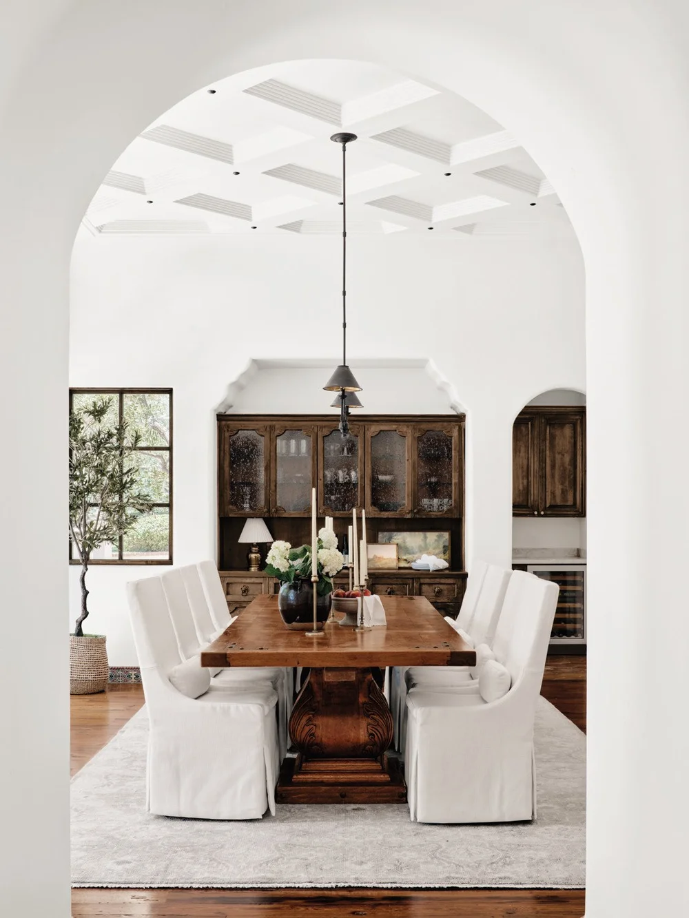 Spanish Letters Furniture Living Rooms: Stunning Style Ideas Revealed