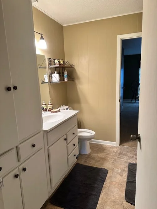 BZ bathroom.jpg