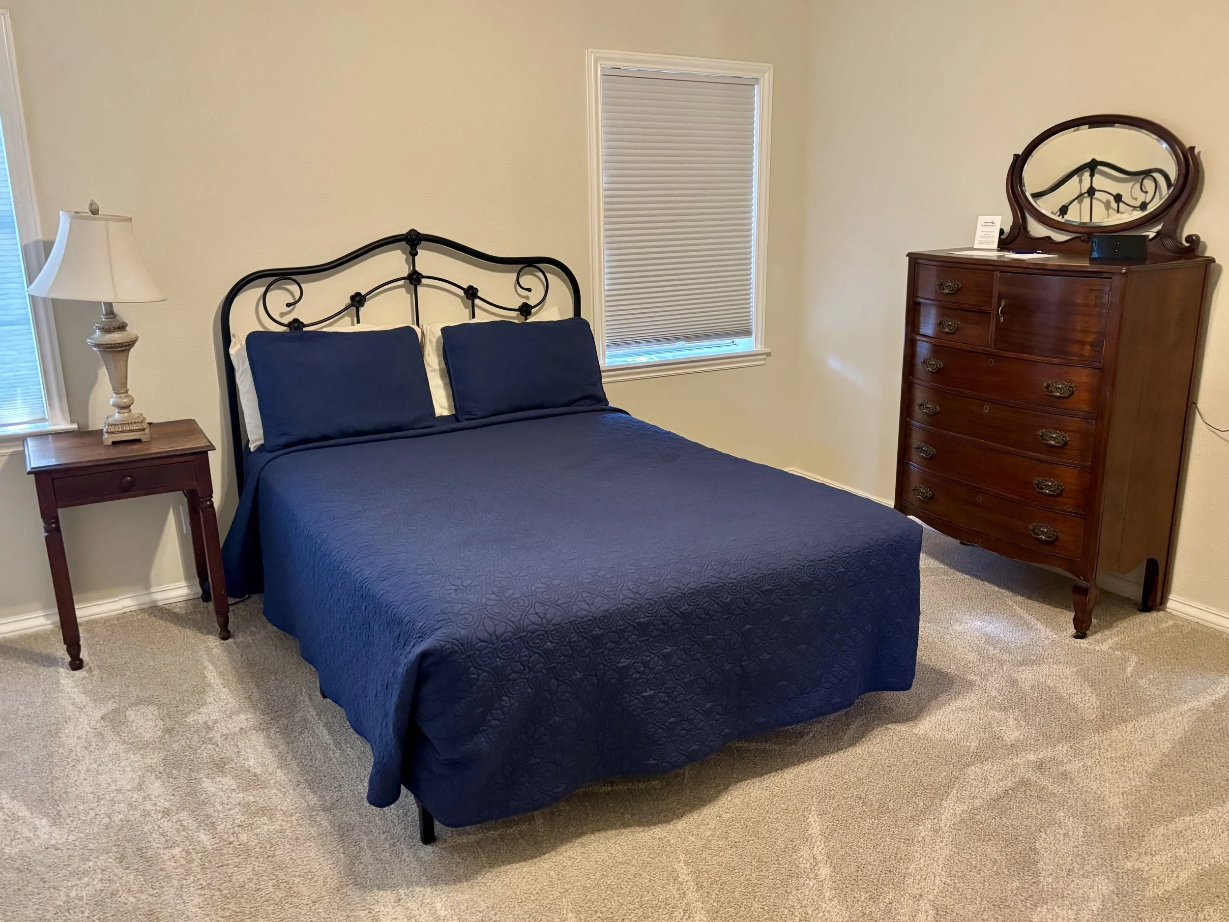 HH bedroom with no Bath.jpeg