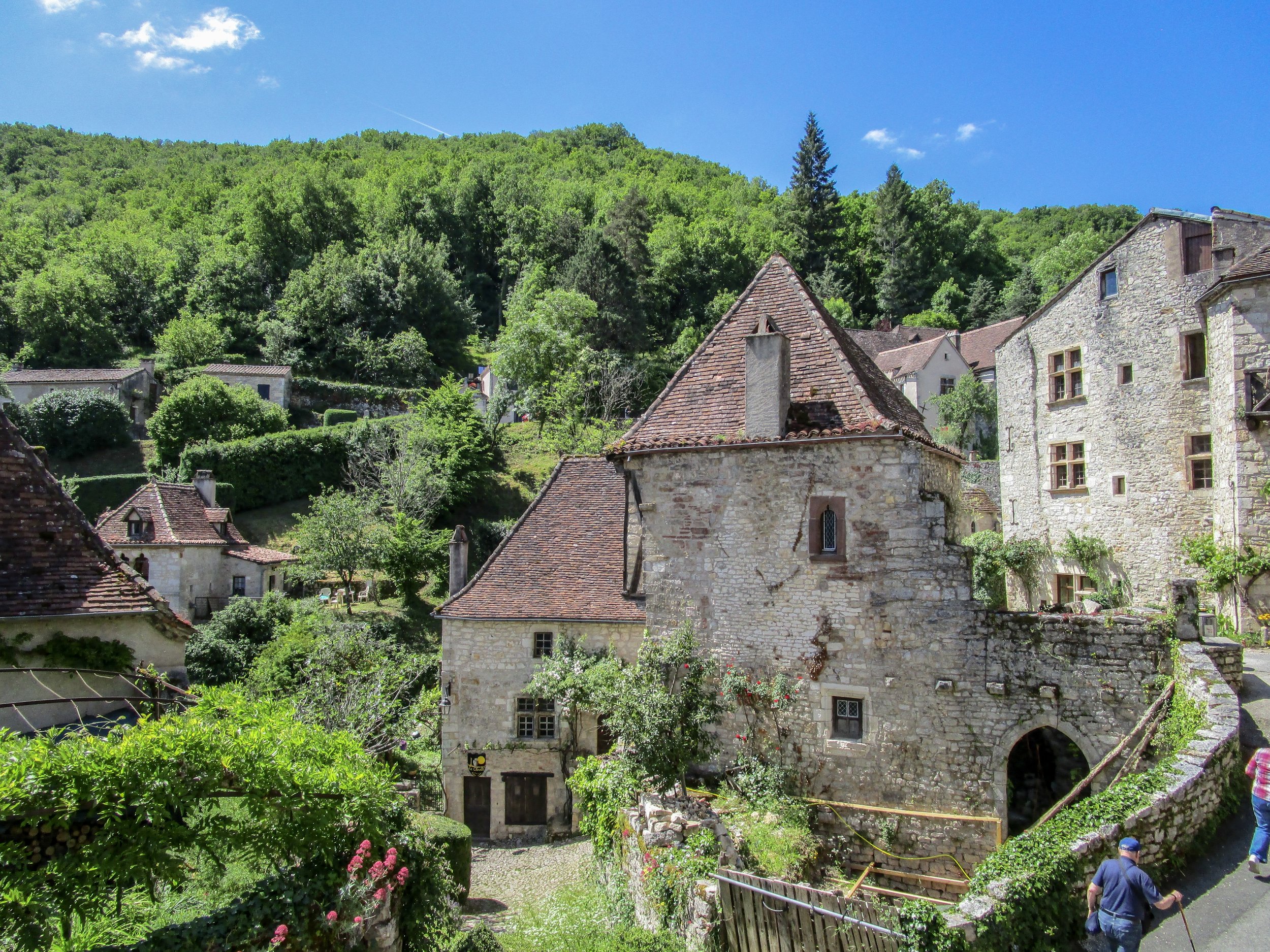 Saint-Cirq-Lapopie: A Medieval Gem in the French Dordogne